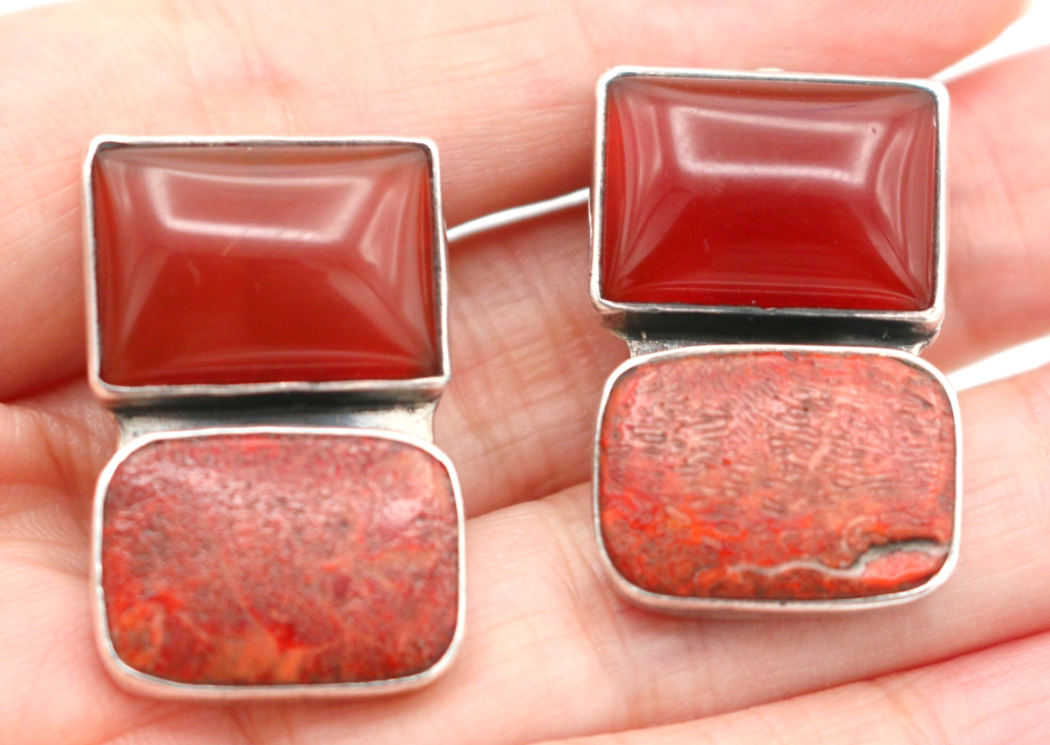 Vintage AMY KAHN RUSSELL AKR Sterling Silver Red Carnelian Sea Bamboo Earrings