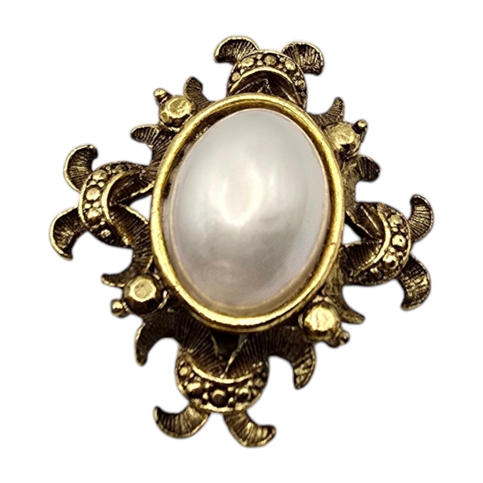 Brooch Victorian Style Large Cabochon Bead White Antique Gold Tone SKU2309