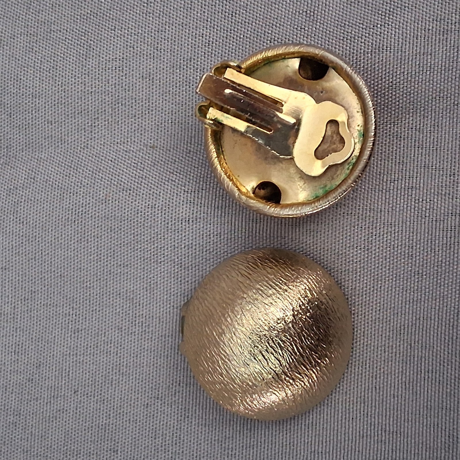 Vintage Lot Of 10 Earrings Clip on Screw Back Faux 60’s 70’s 80’s 90’s