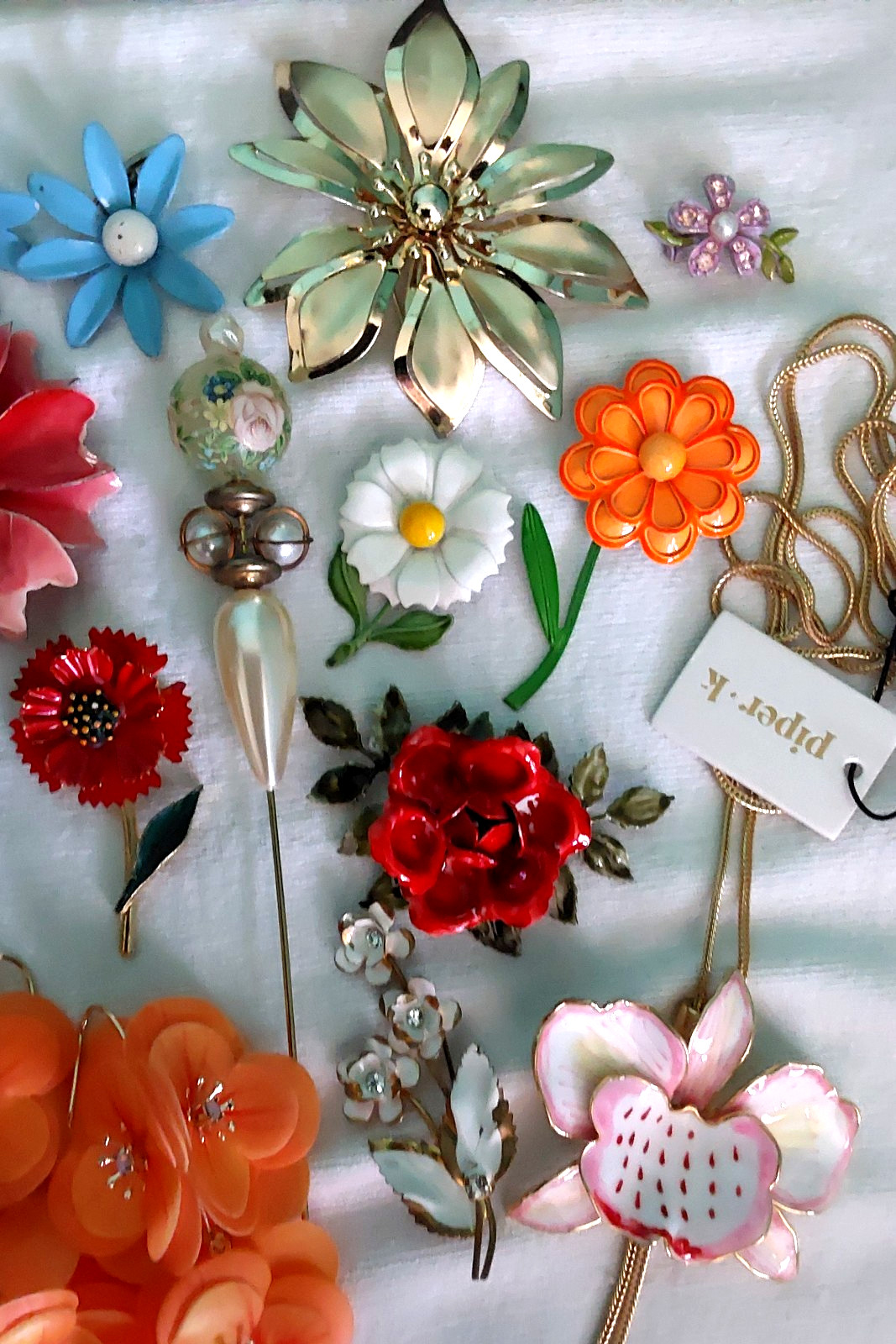 Vintage High End Flower Brooch Earring Necklace Jewelry Lot 15 pcs VGC