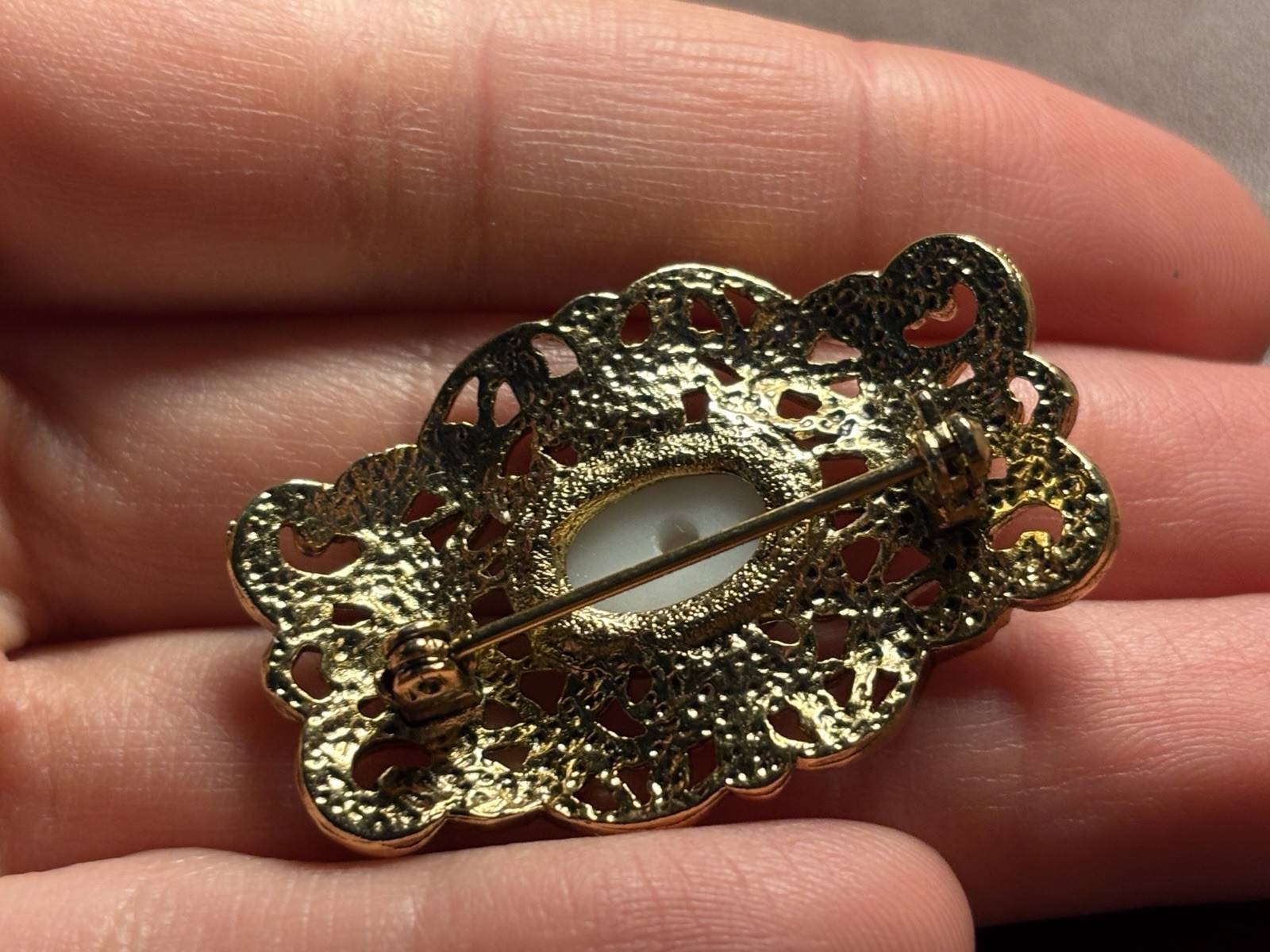 Vintage Gold Tone Filigree Brooch Pin Faux Pearl Cabochon Ornate Scrollwork