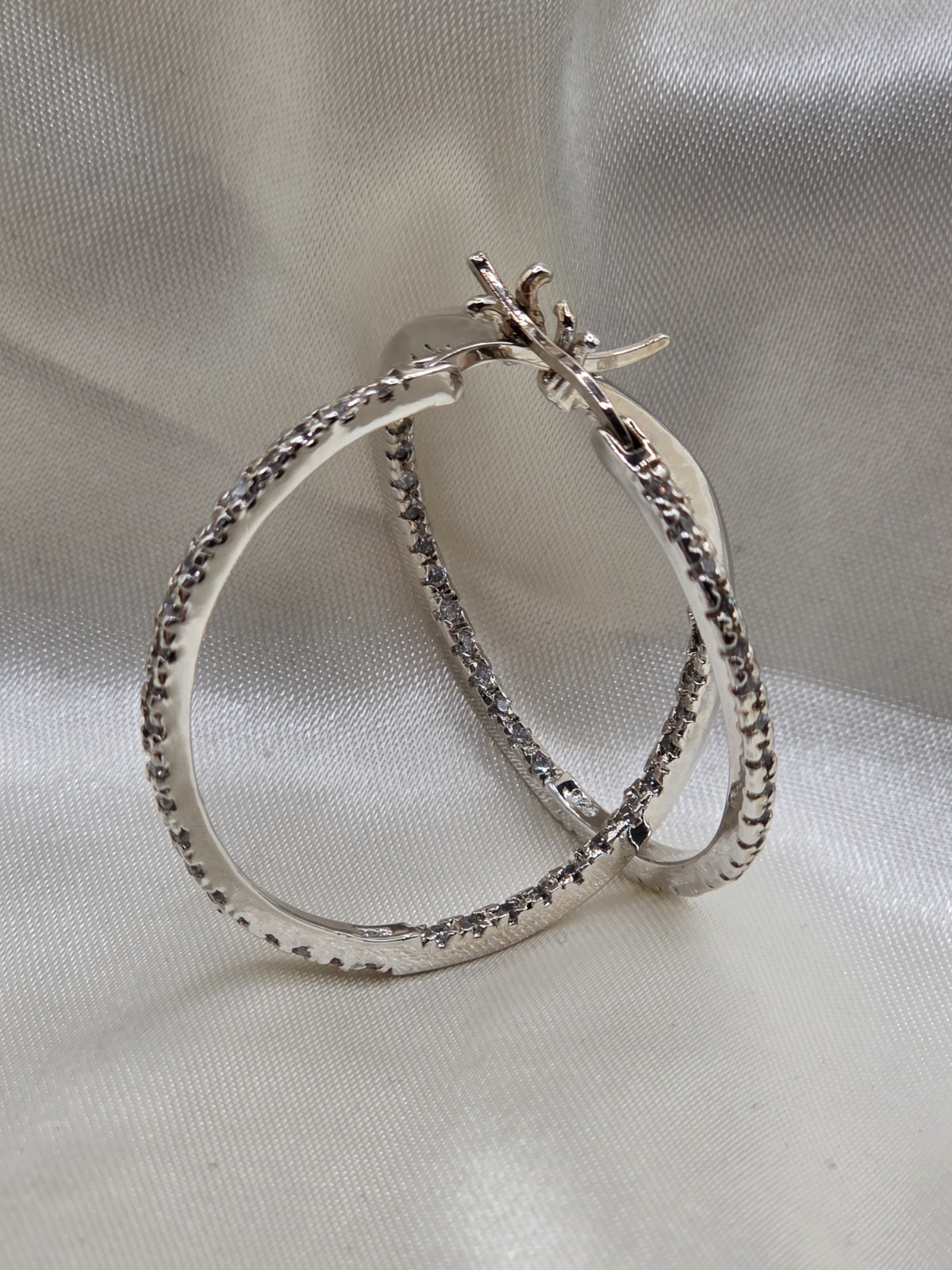 QVC Diamonique Pave Inside-Out Hoop Earrings Pierced 1.5″ 2mm wide Anti-Tarnish