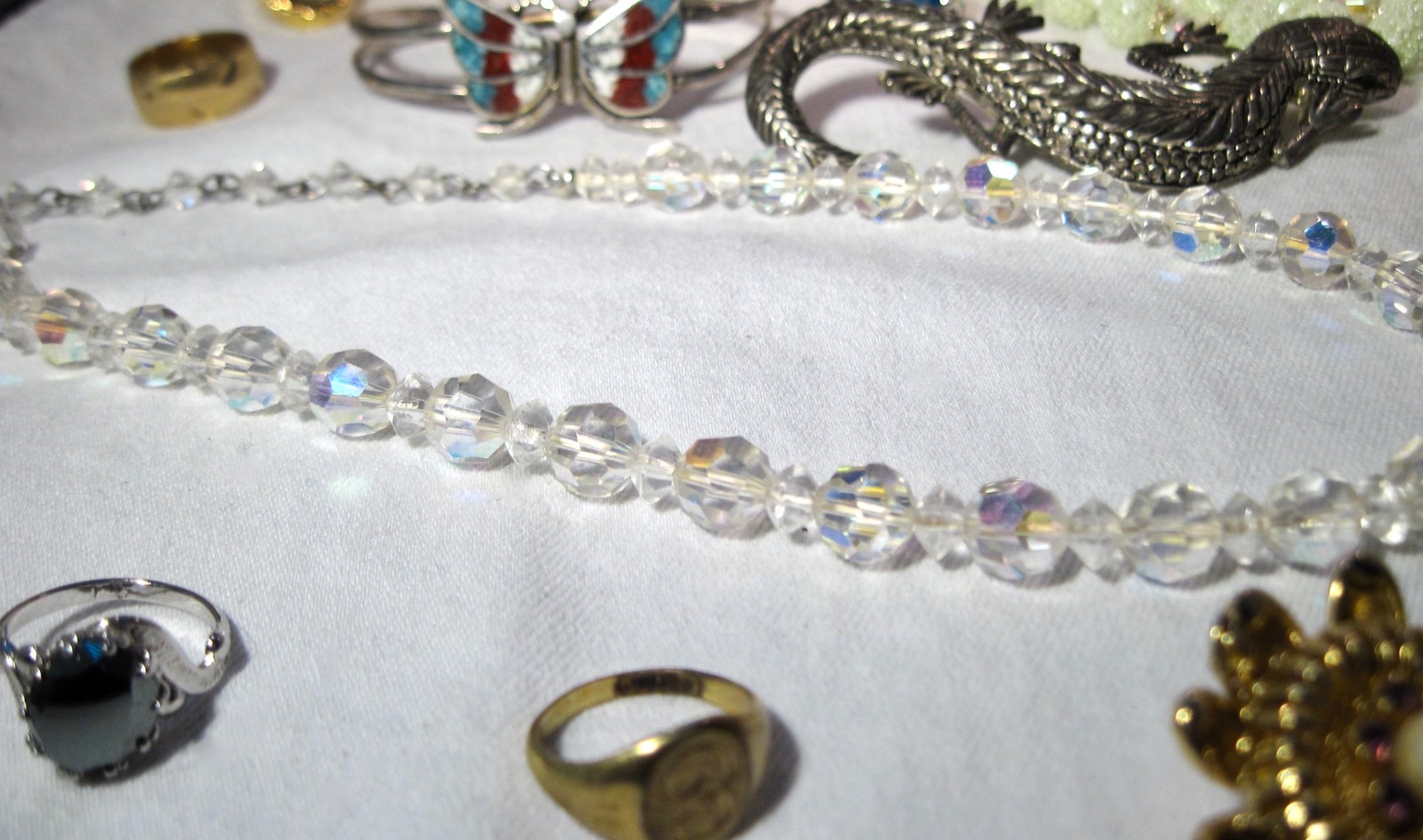 Vintage Costume Jewelry Some Signed – Lot of 21- K977