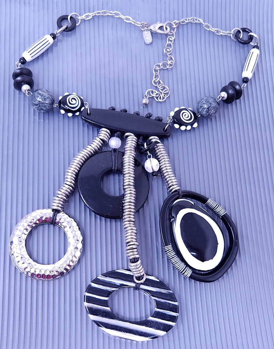 Vintage Treska Multicolor Black White Silver tone Statement Necklace 19″