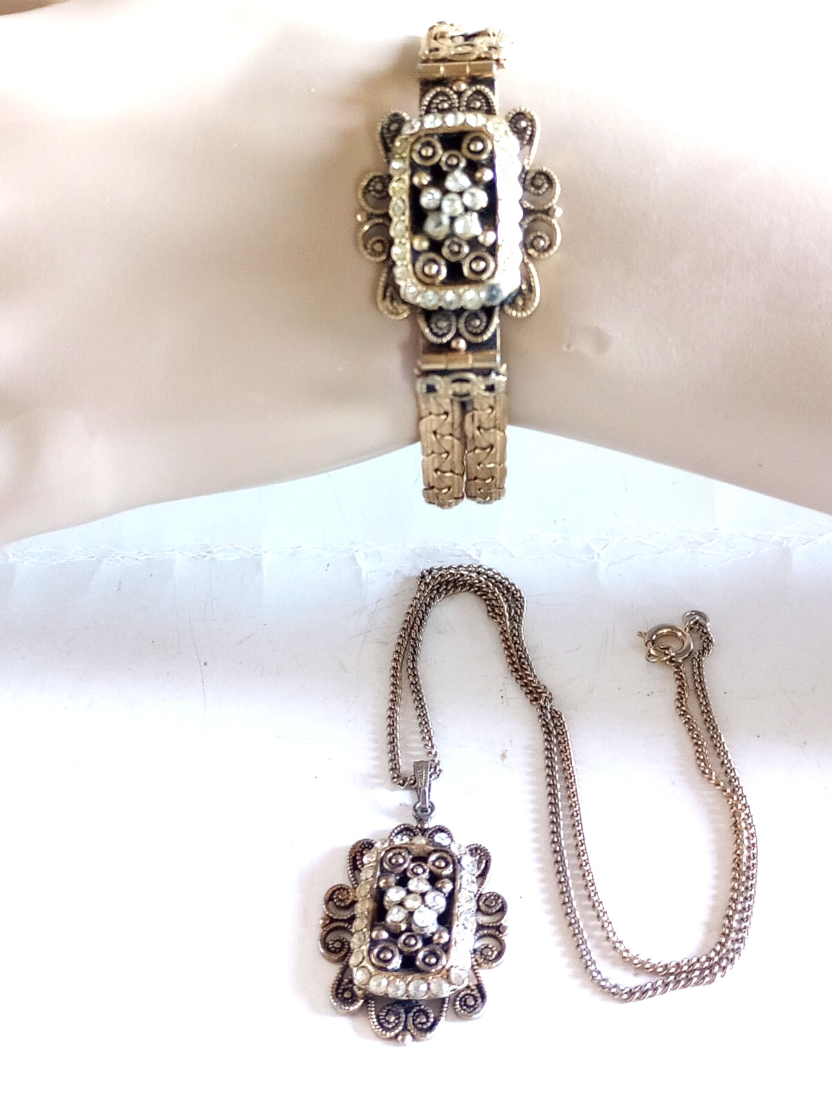VINTAGE JEWELRY SET DECO FILIGREE CANNETILLE BRACELET PENDANT BRASS GOLD PLATED