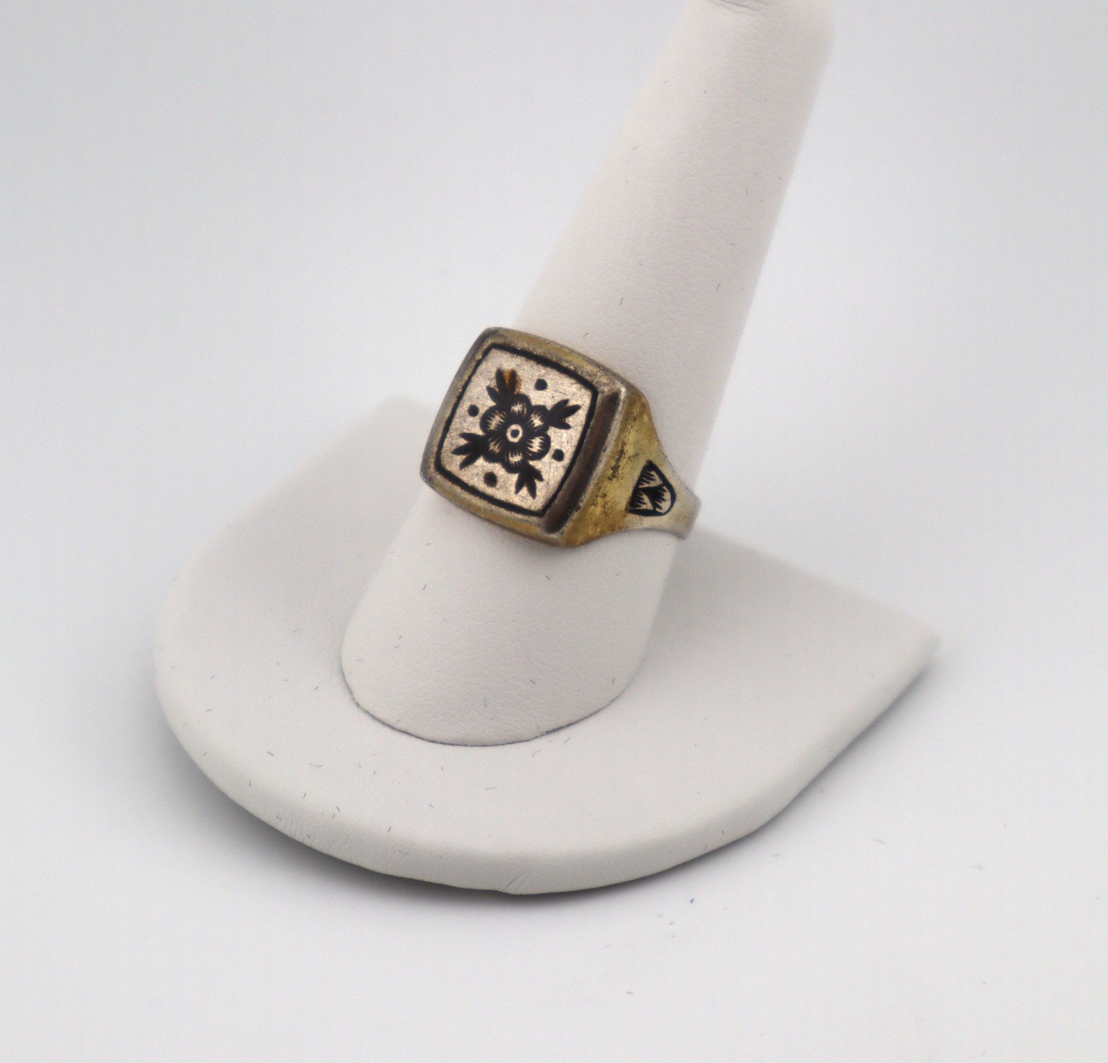 Vintage Soviet 875 Silver Niello Kubachi Signet Ring – Stamped, Floral – SS007