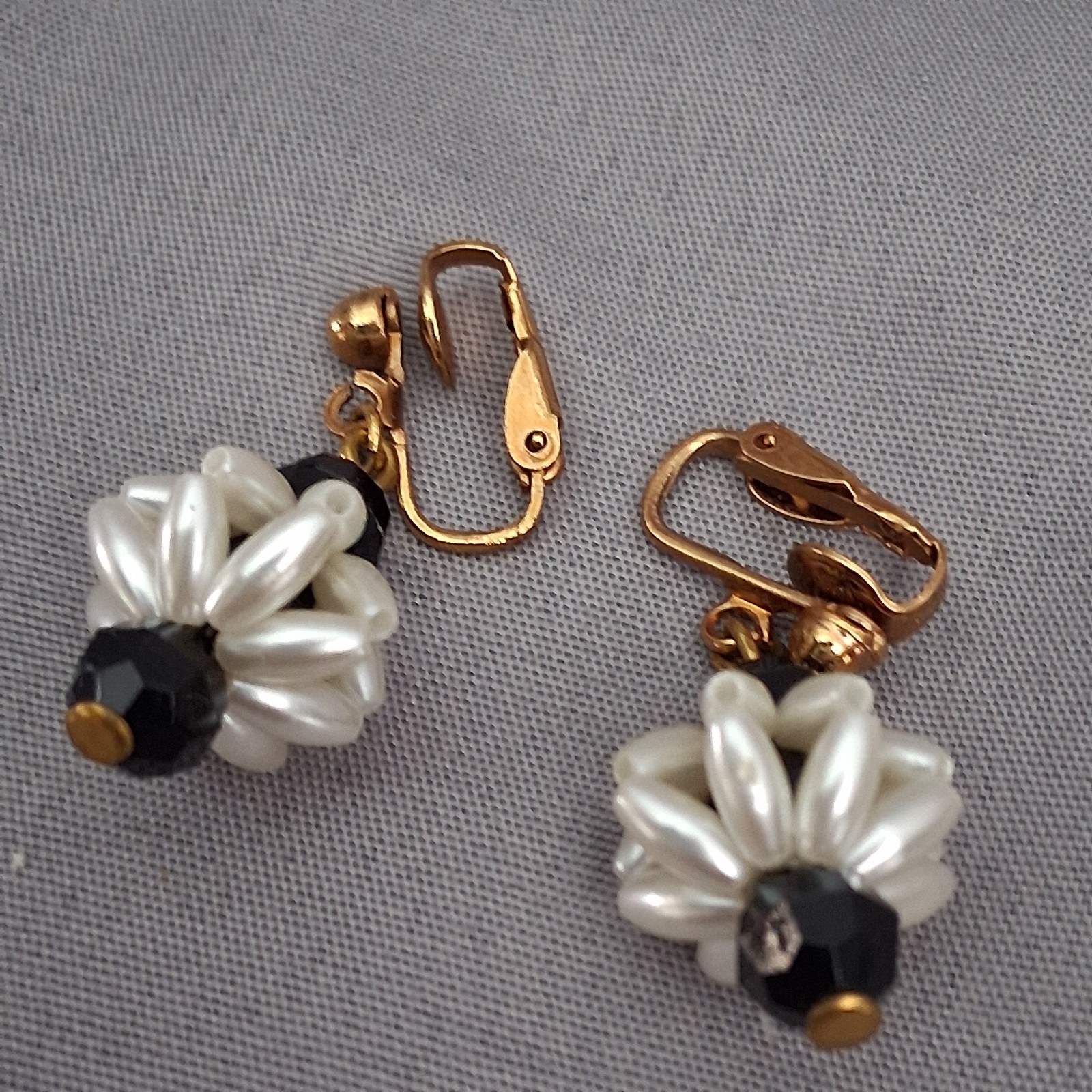 Vintage Lot Of 10 Earrings Clip on Screw Back Faux 60’s 70’s 80’s 90’s