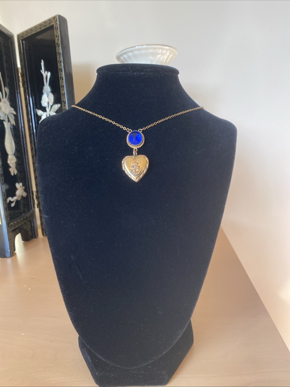 Vintage Photo Locket Pendant Heart Estate Jewelry Pre-Owned USN WWII Gold Filled