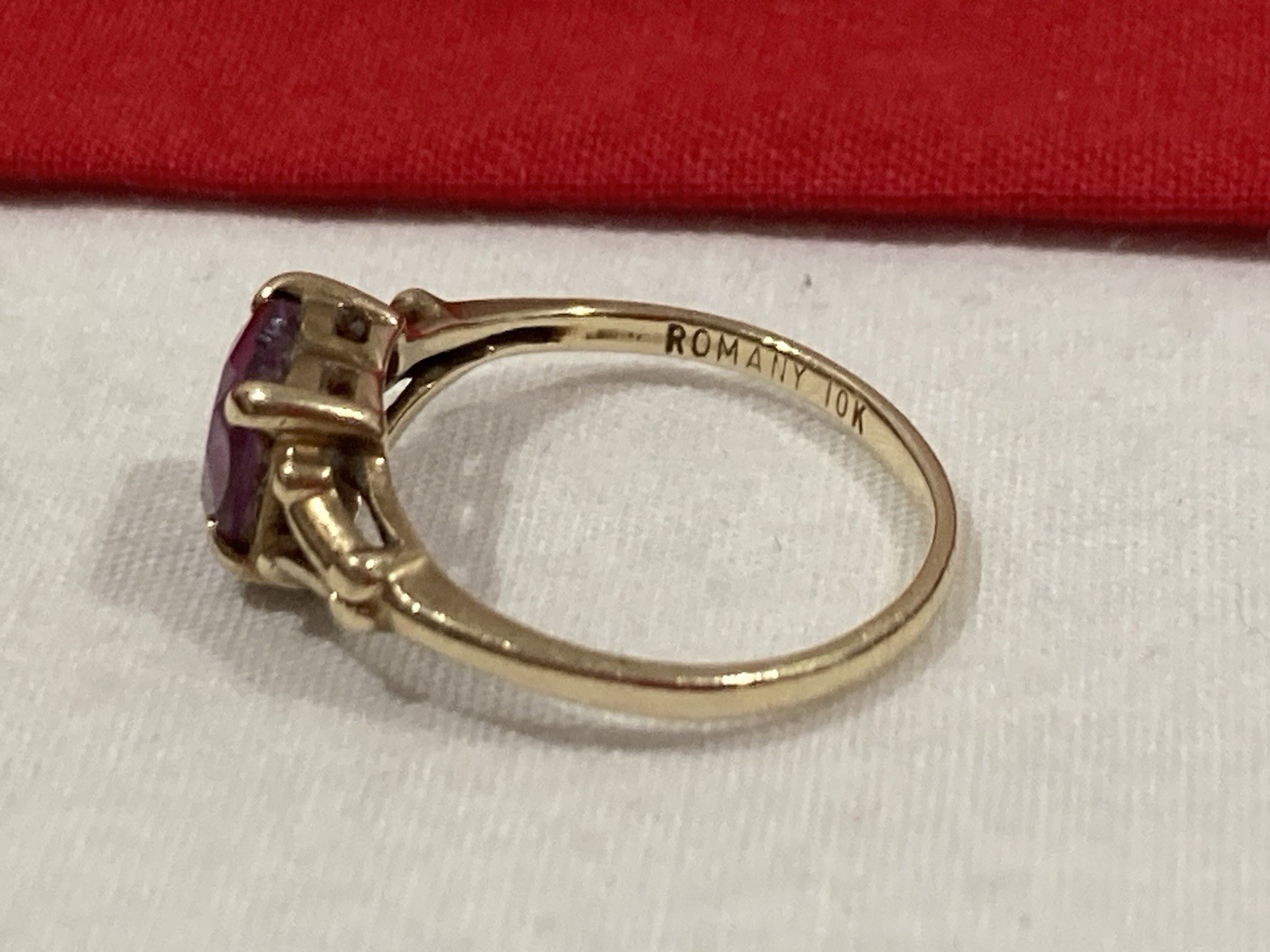 Vintage ROMANY 10k Solid Yellow Gold Heart Shape Amethyst Stone Ring SIZE 4.25