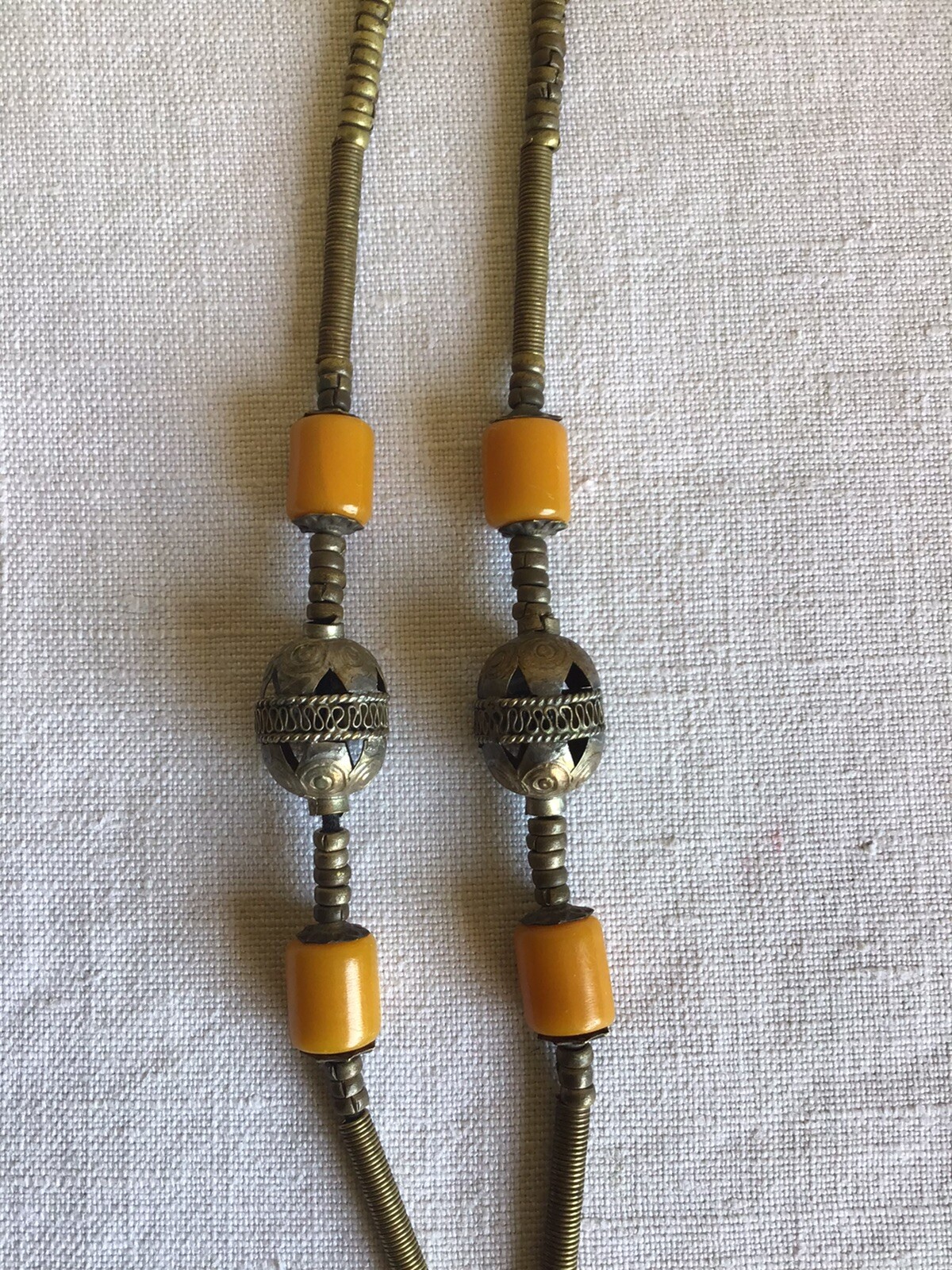 Vintage Brown Agate Handcrafted Metal Beaded Fashion Jewelry Necklace 11″ Long