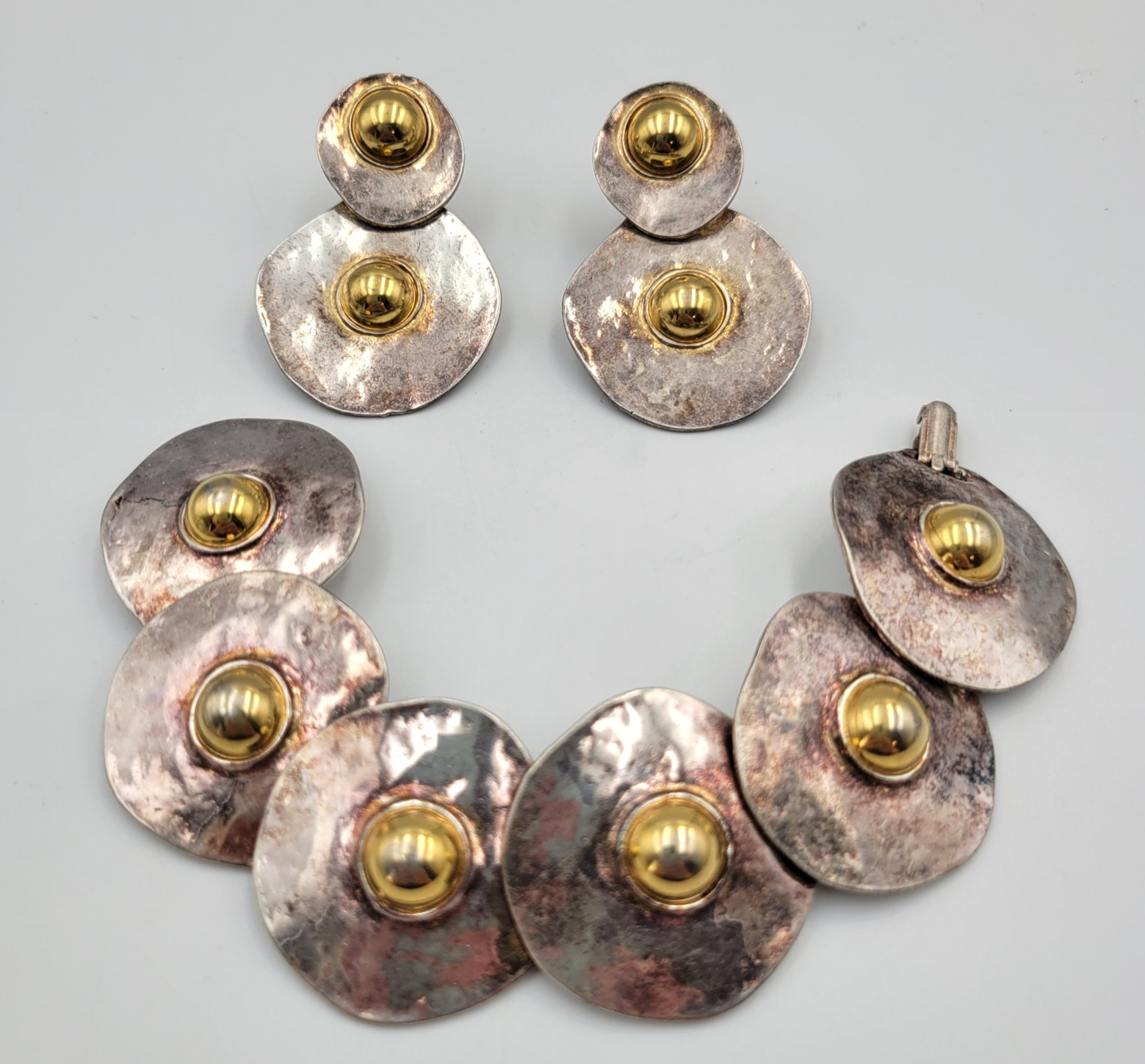 Brutalist Style Jewelry Set Hammered Disc Bracelet Clip on Earrings READ