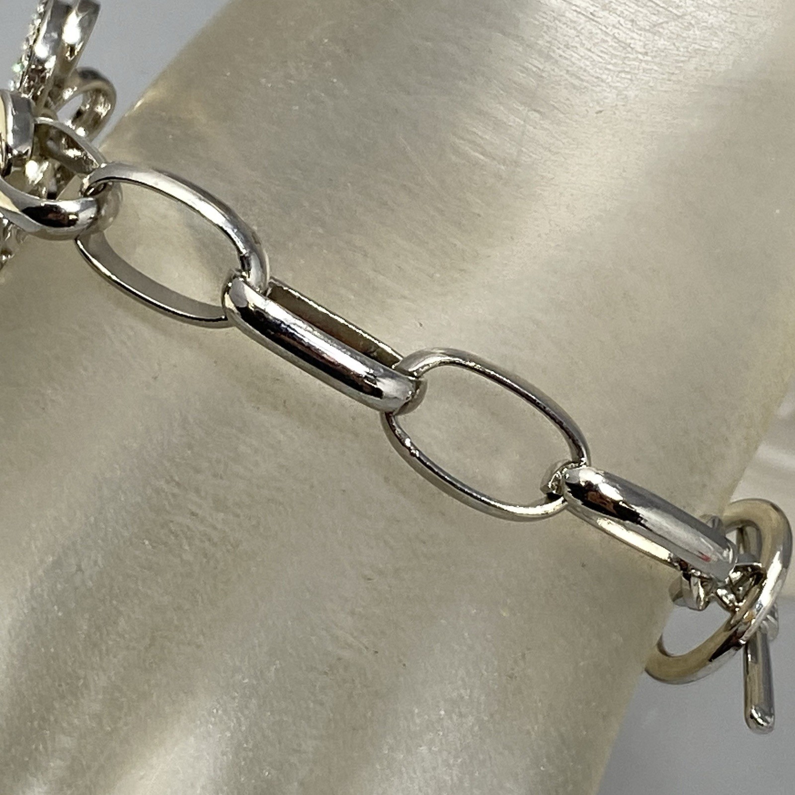 Silver Tone Chain Link Bracelet Cluster Round Open Circles Rhinestones Toggle 7″
