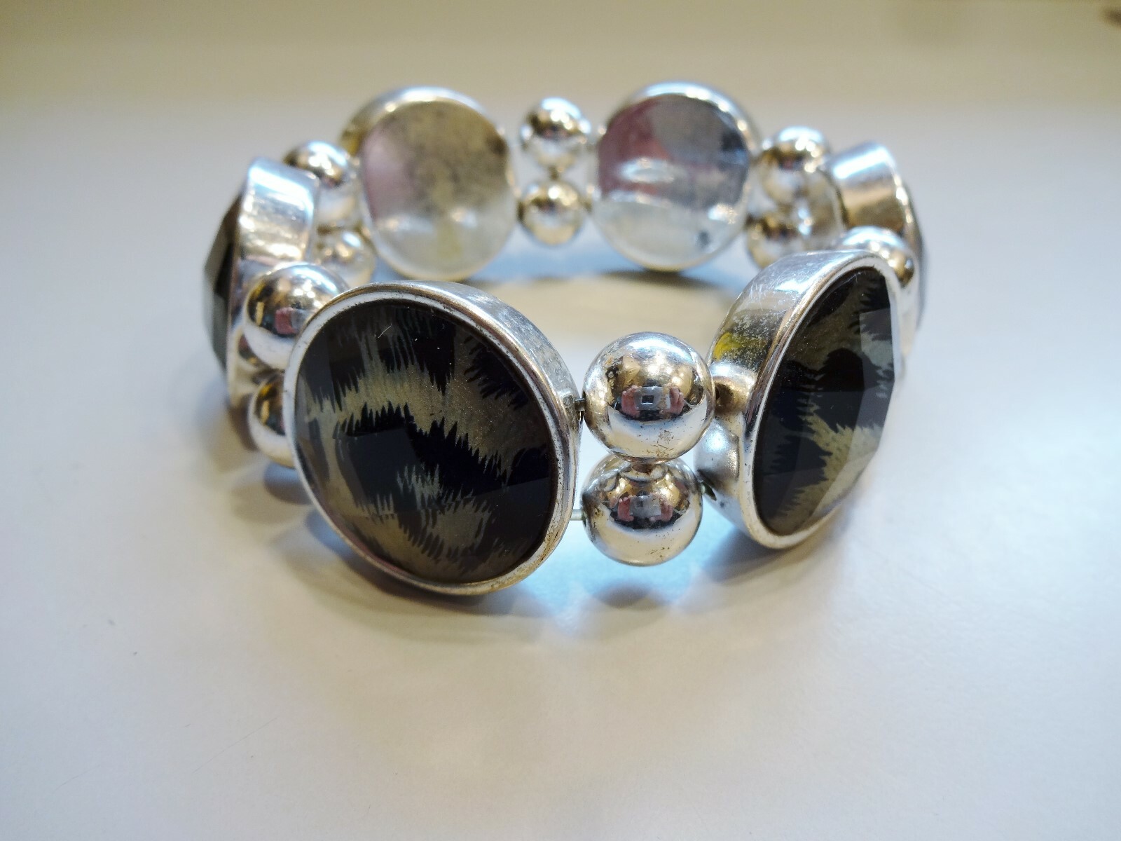 Vtg Faux Fur SNOW LEOPARD STRETCH BRACELET Costume Chunky Silver Tone Big Cat