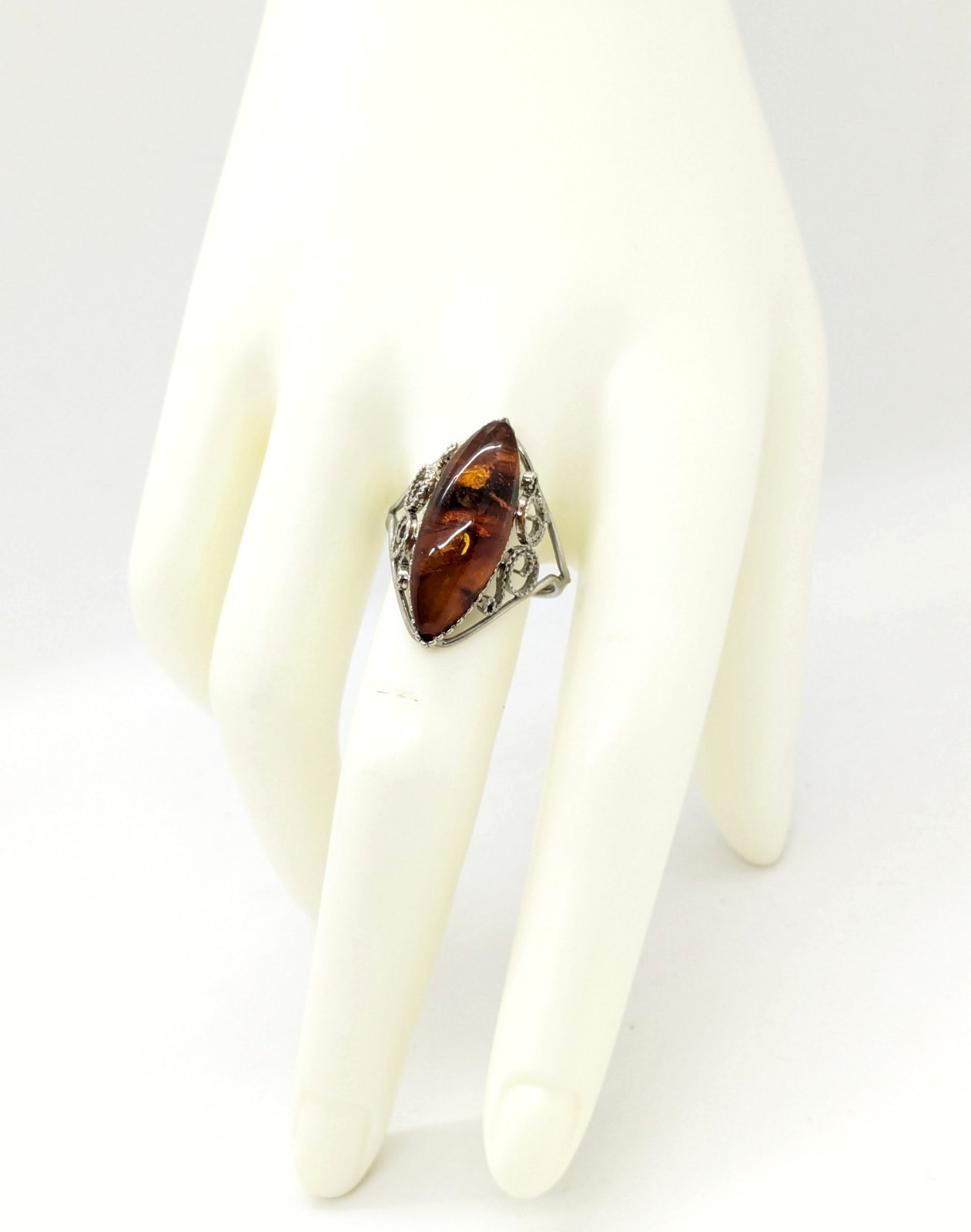 Vintage Elegant Soviet RING with Bright Natural Amber -size: 9.5US (19.5mm) #121
