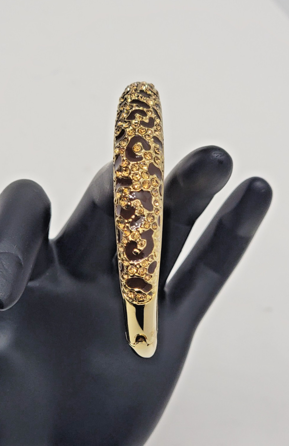 Bangle Bracelet Animal Print Enamel Gold Tone, Hinged Opening