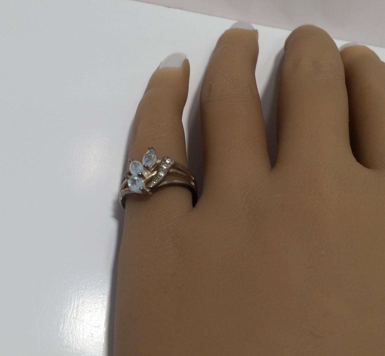 925 NV Sterling Silver Light Blue Topaz & Clear CZ Ring – Size 5