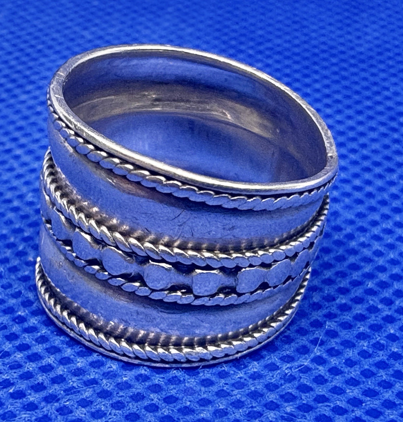 X28 Native 16 .5 mm Cigar Band 925 Silver Ring Vintage Size 8.0 Ethnic 4.78g