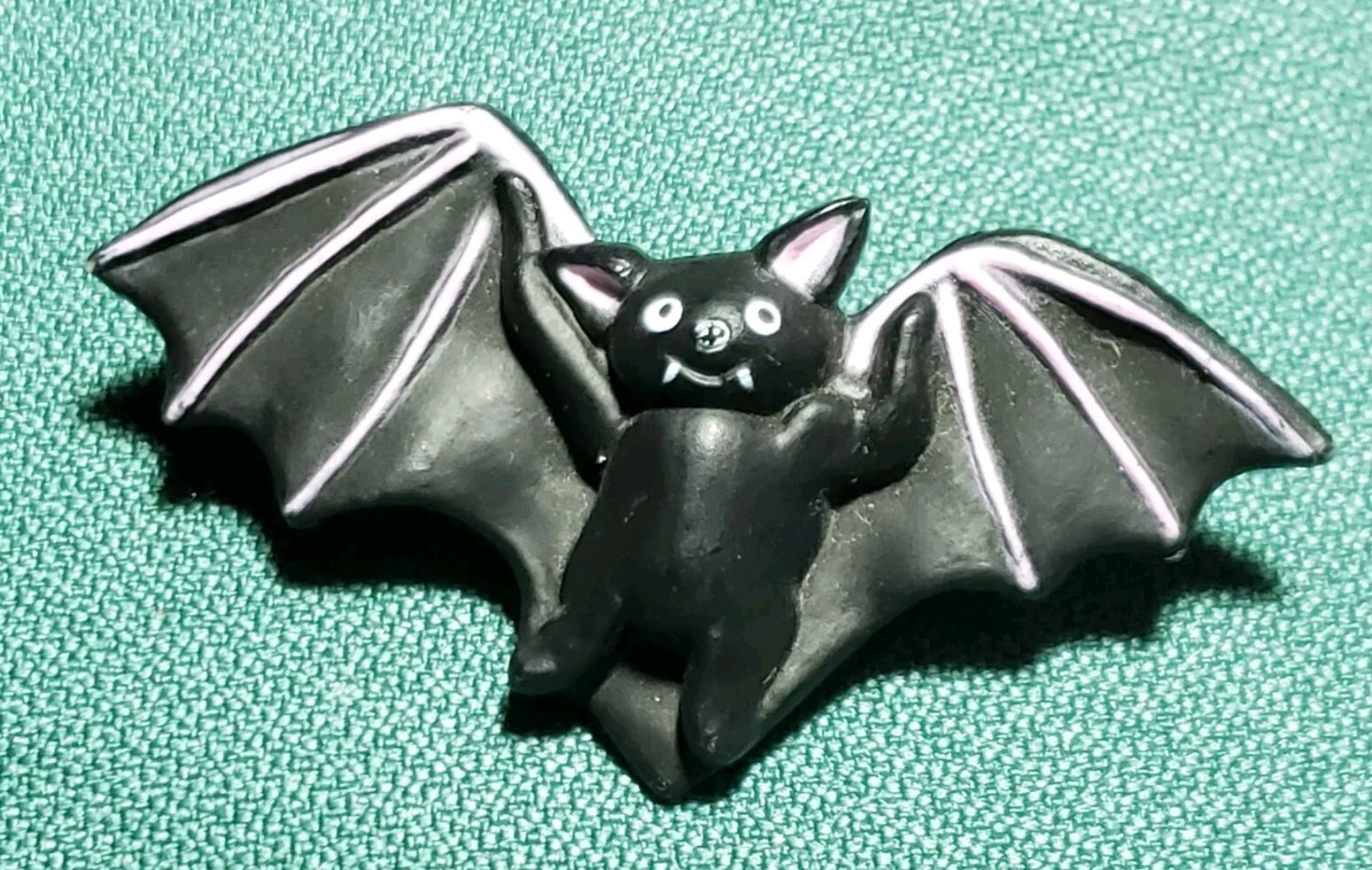 Vintage Halloween Black Vampire BAT Pin – Fun World BROOCH