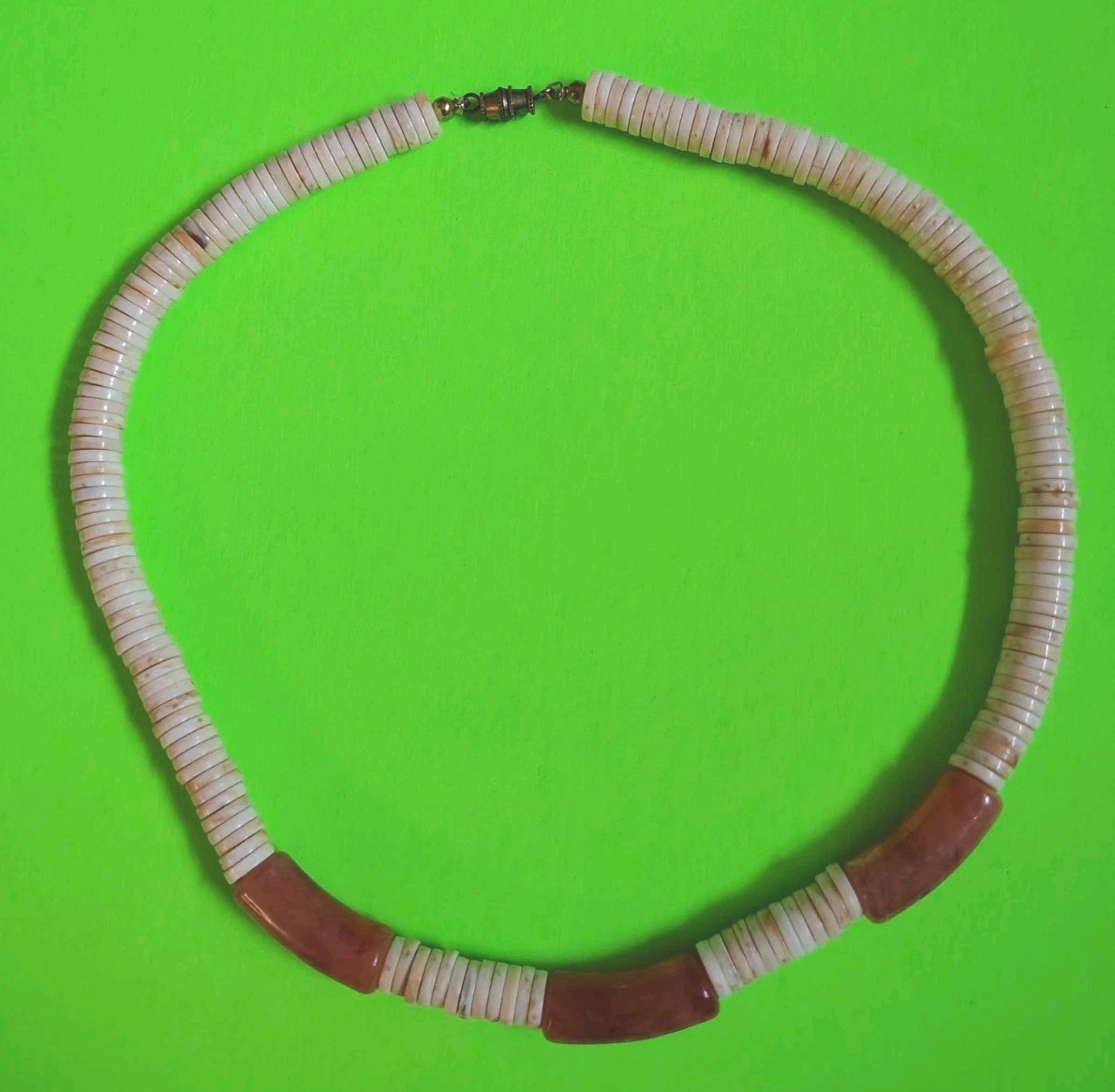 Vintage Plastic AMBER & Plastic Faux Shell HEISHI Beaded Choker Necklace