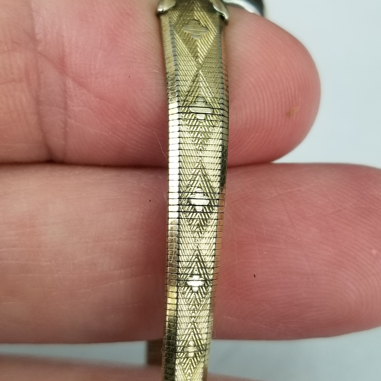 Vintage Gruen watch Ladies Wrist 1960’s Guildite veri-thin hand wind 16mm