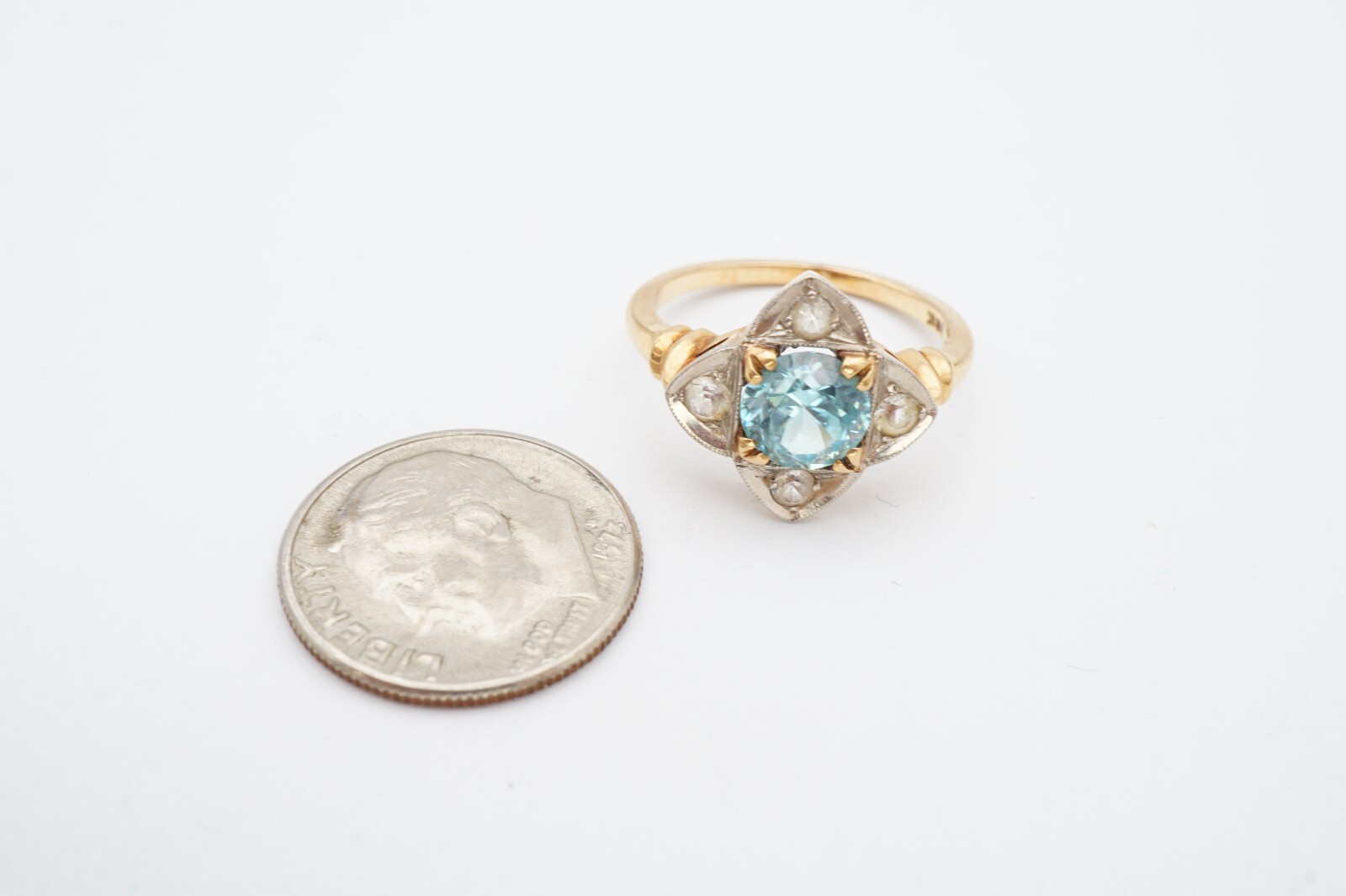 Vintage 10k Yellow Gold Blue Stone Ring Size 5