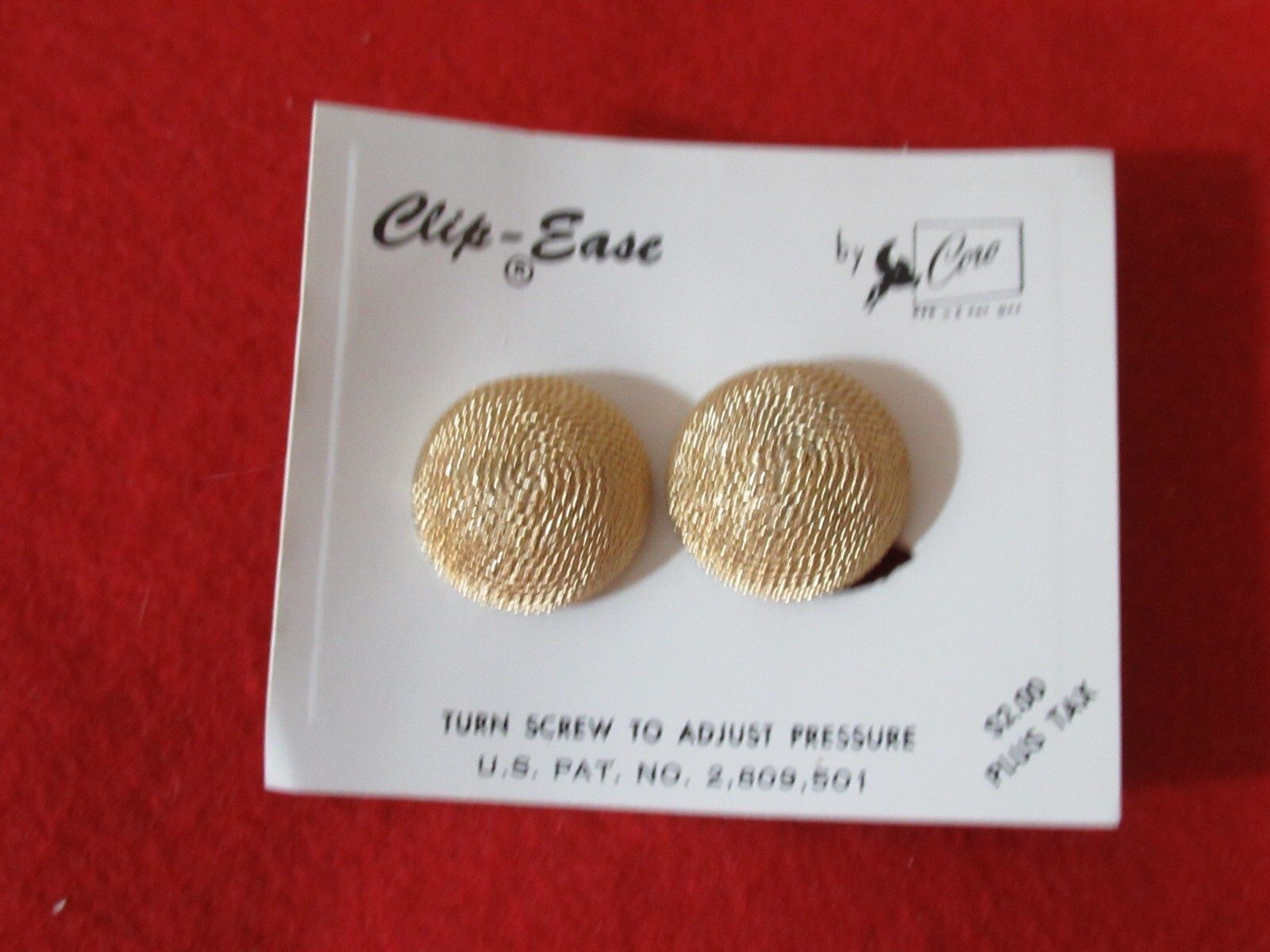 Vintage CORO PEGASUS New Gold tone Adjustable Clip On Earrings NOS