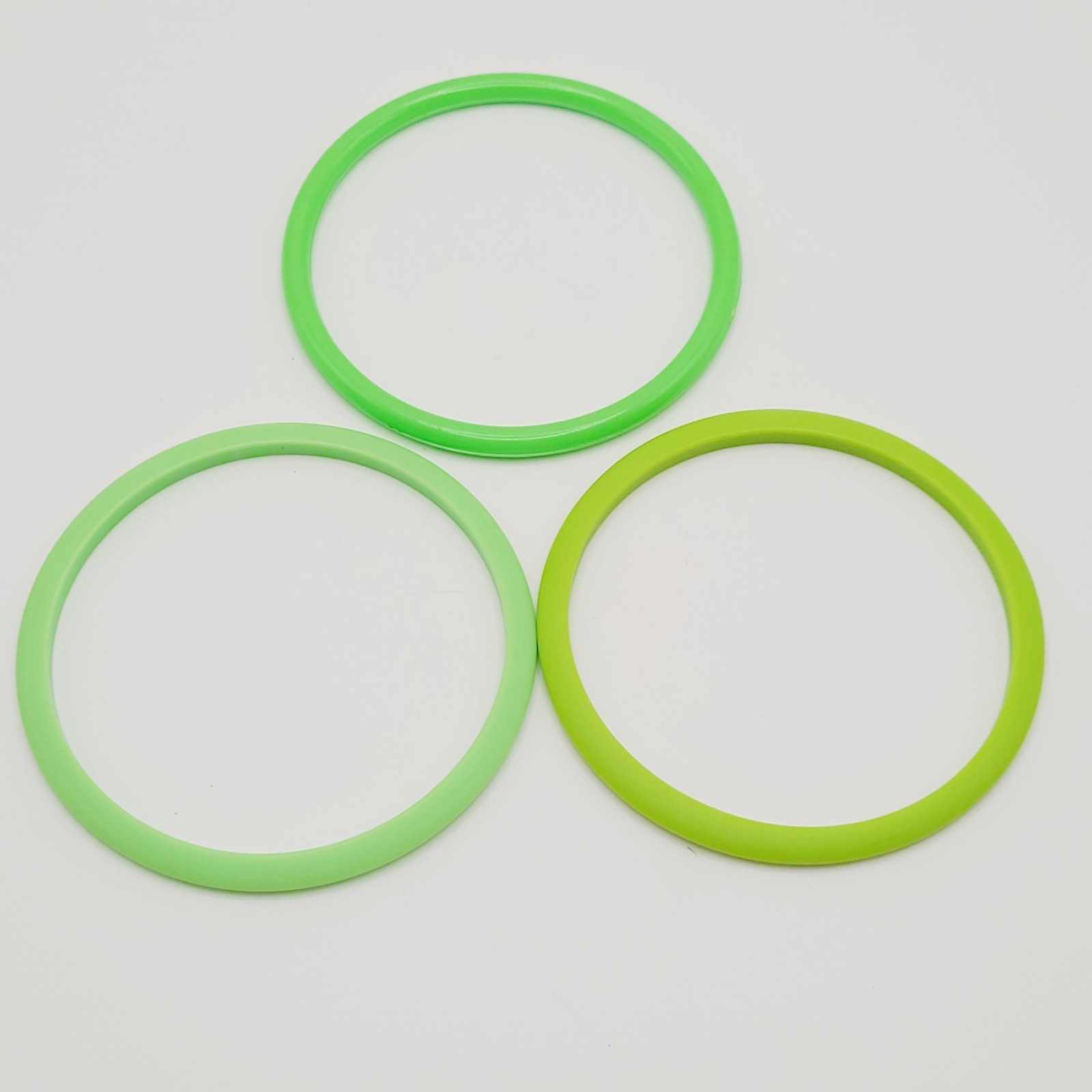 Green Lime Shades Bangle Delightful Set of 3 Retro Style Vintage 1980s Bracelet