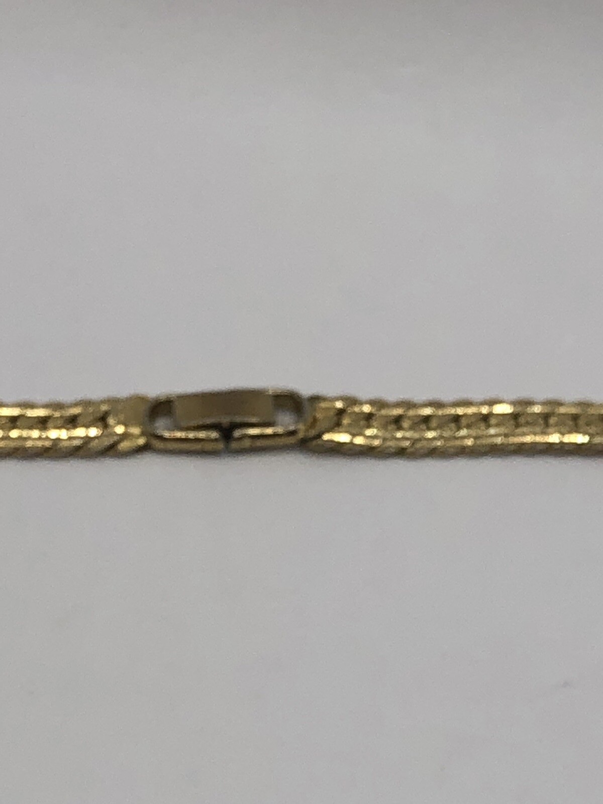 Vintage Textured Serpentine Necklace Goldtone 20” Long 1/4” Wide Unisex