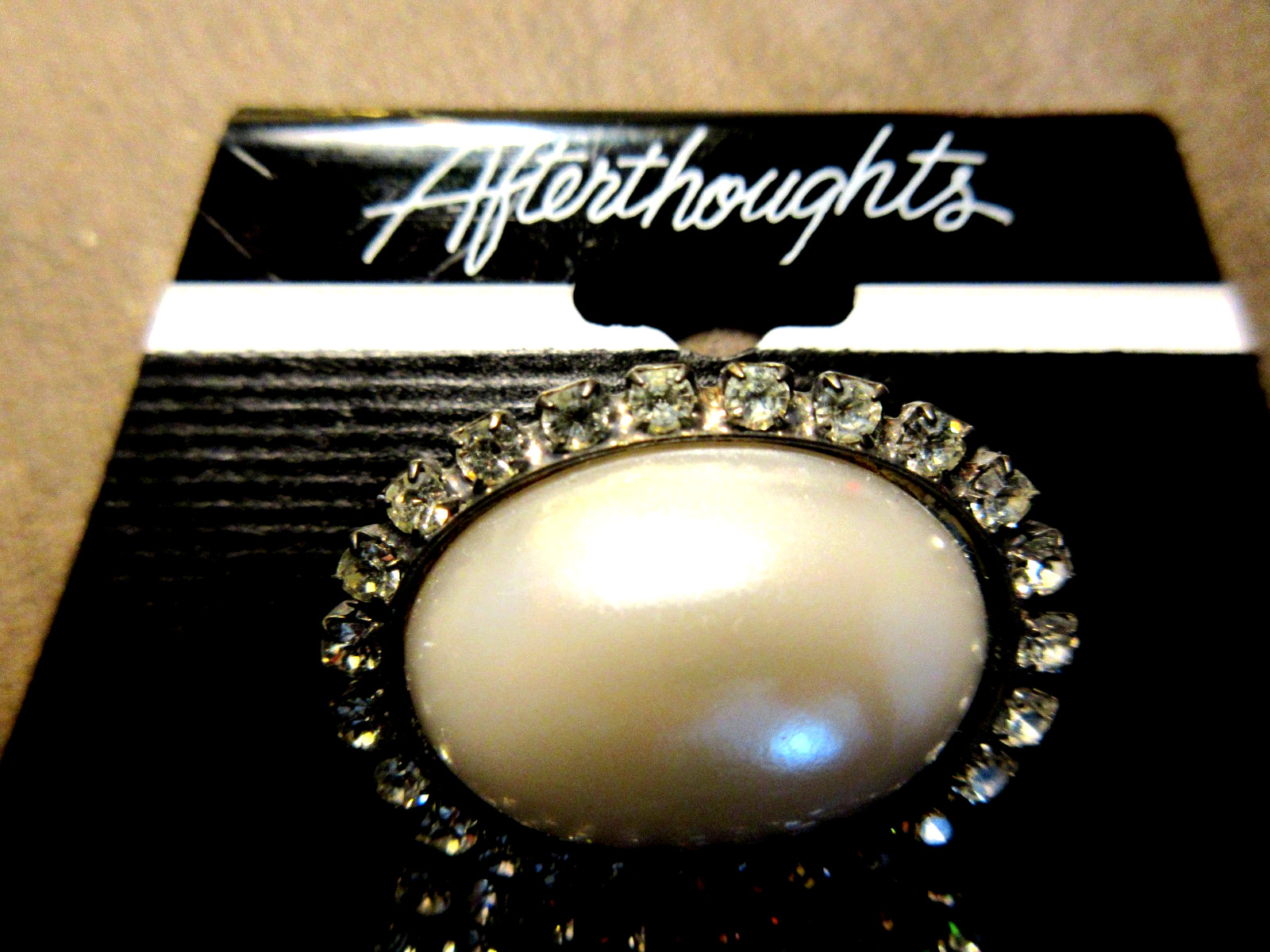 VINTAGE SIGNED Afterthouhts/Carimar FAUX PEARL Rhinestone BROOCH Slver Tone