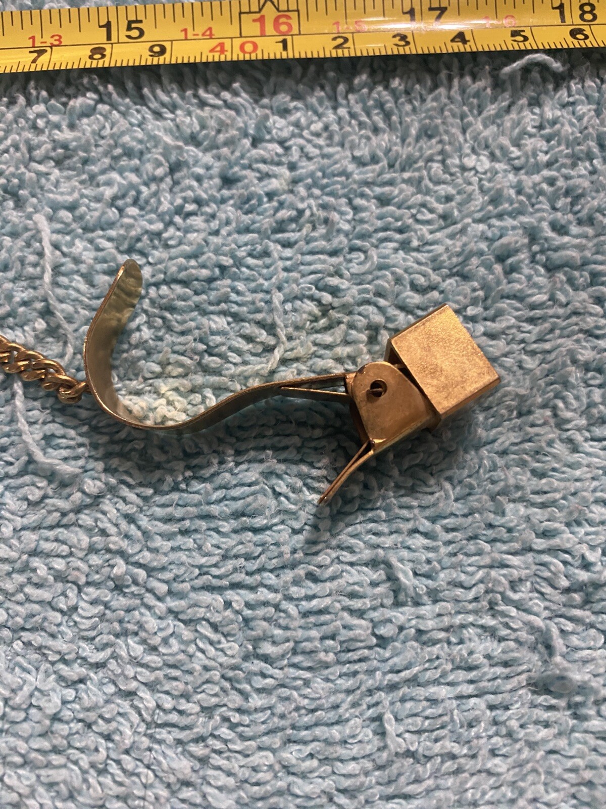 VTG 24KT GOLD PLATED-MADE USA- CHAIN WITH HOOK CLIP (MISSING RING ON OTHER END)