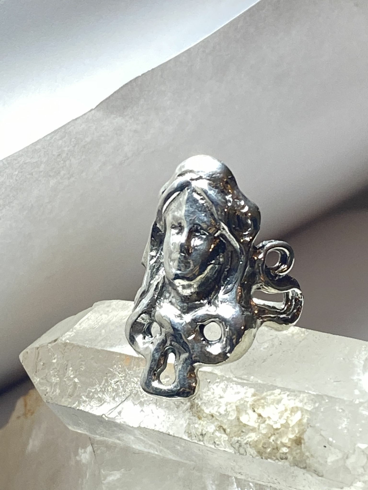 Face ring with long hair art deco influences sterling silver