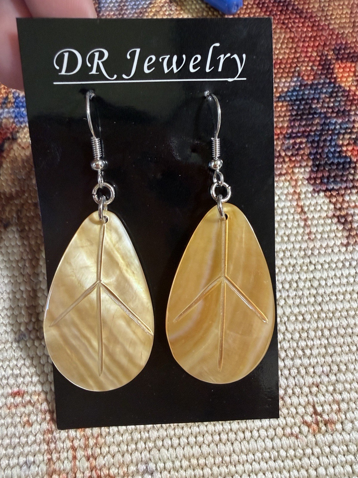Mother of Pearl Shell Leaves Earrings