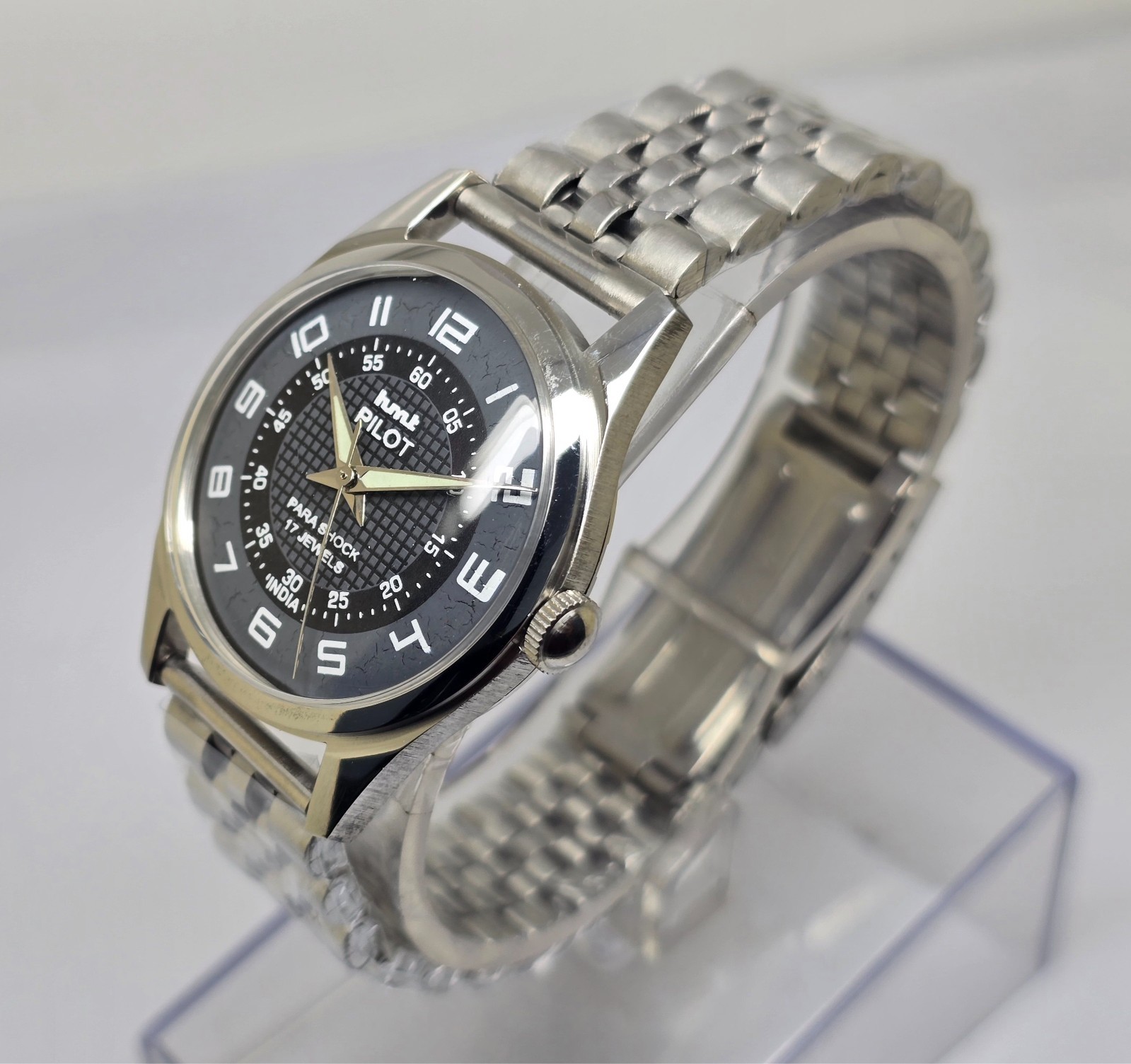 Vintage Hmt Pilot Black Dial 17 Jewels Mechanical hand winding Transparent Back