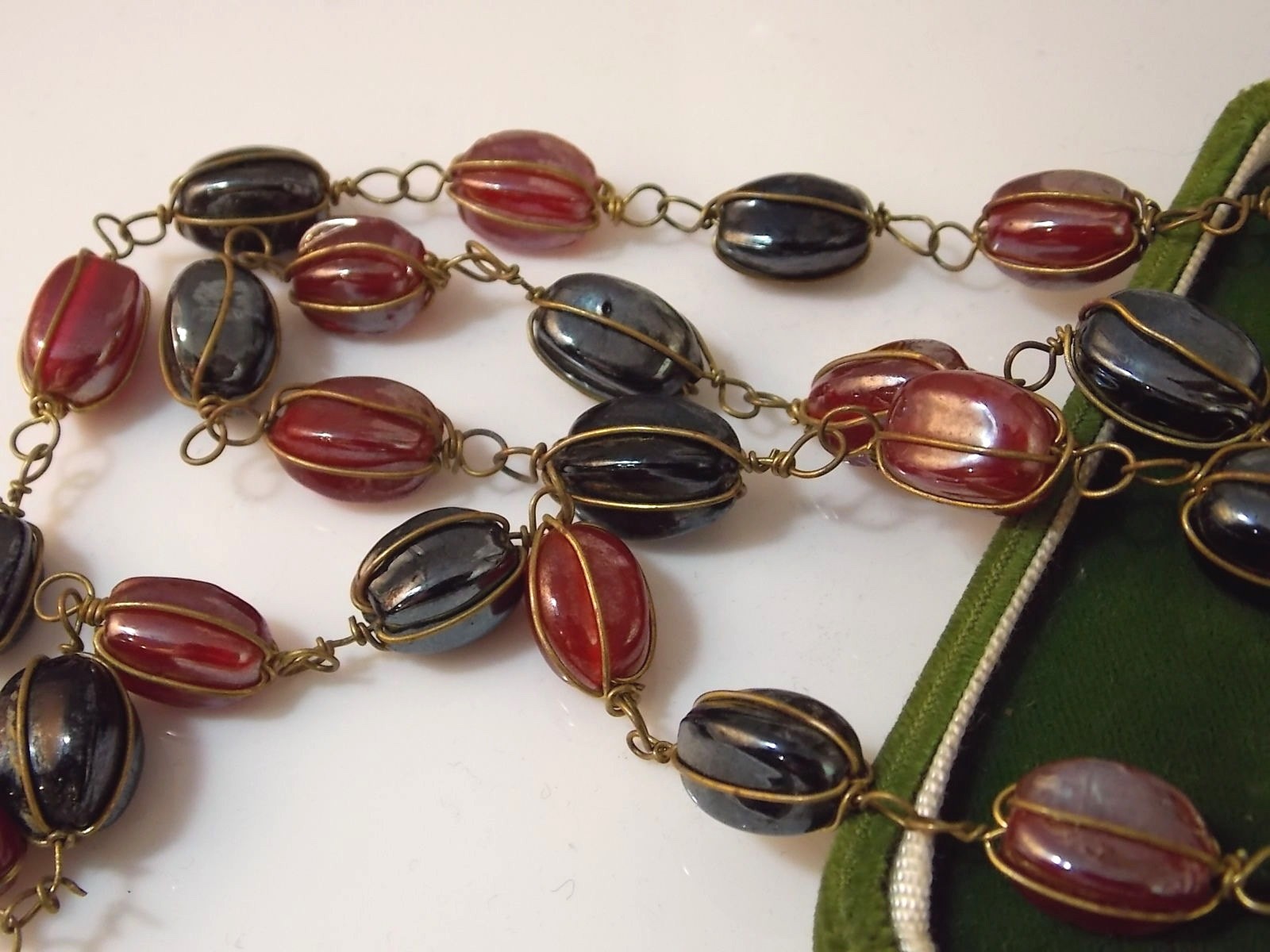 Vintage Red Black Molded Glass Wire Wrapped Link 38″ Long Wired Necklace 8b 20