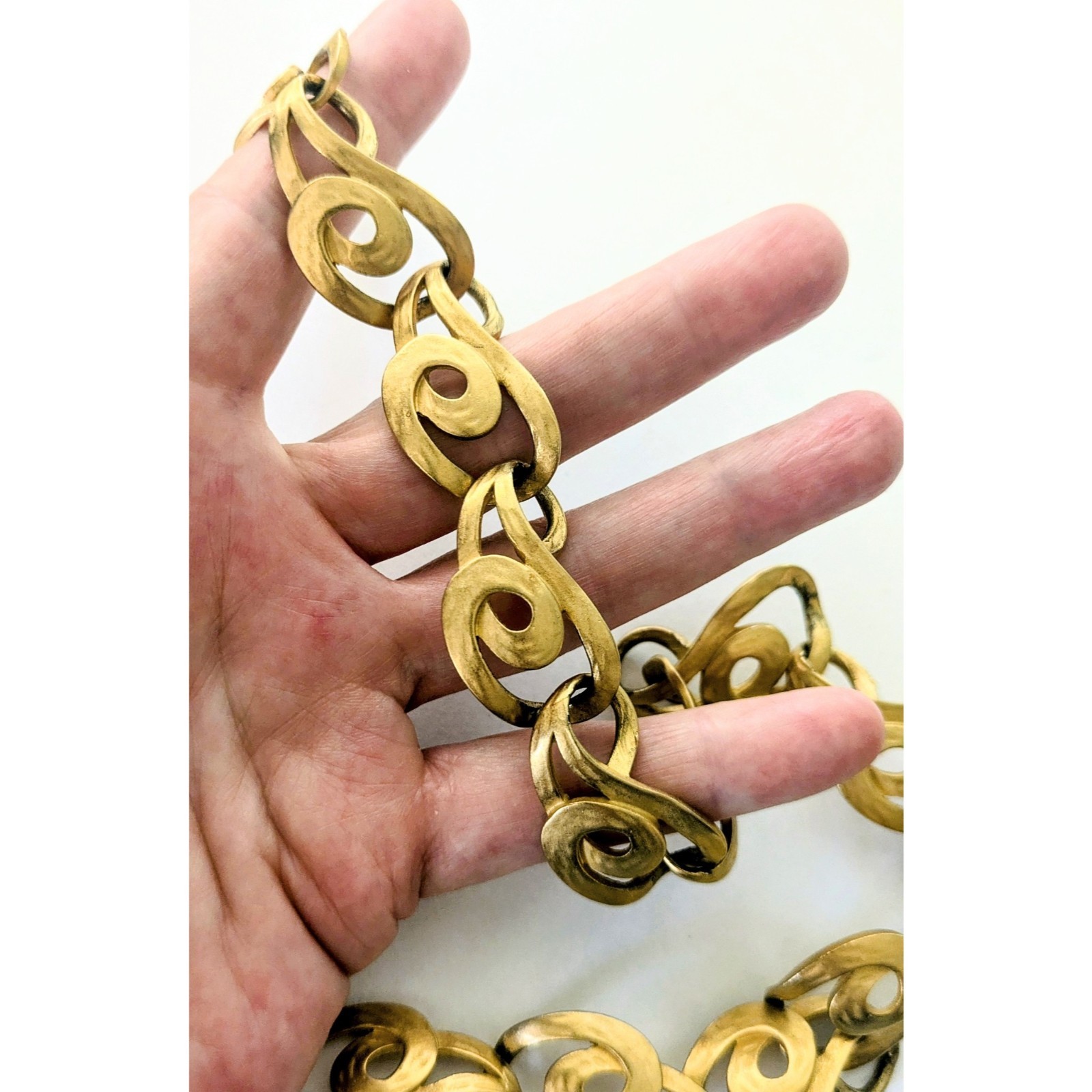ERWIN PEARL Signed Designer Hammered Matte Gold Plate Swirl Choker Necklace 16″