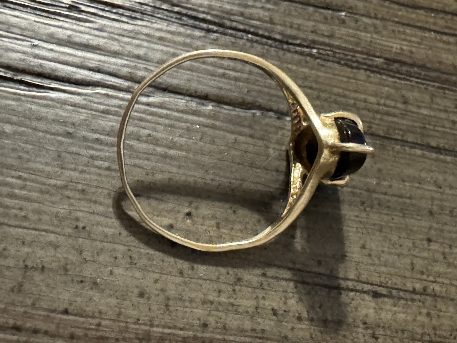 Vintage 10k Yellow Gold Black Onyx Flower Ring – Size 6.5