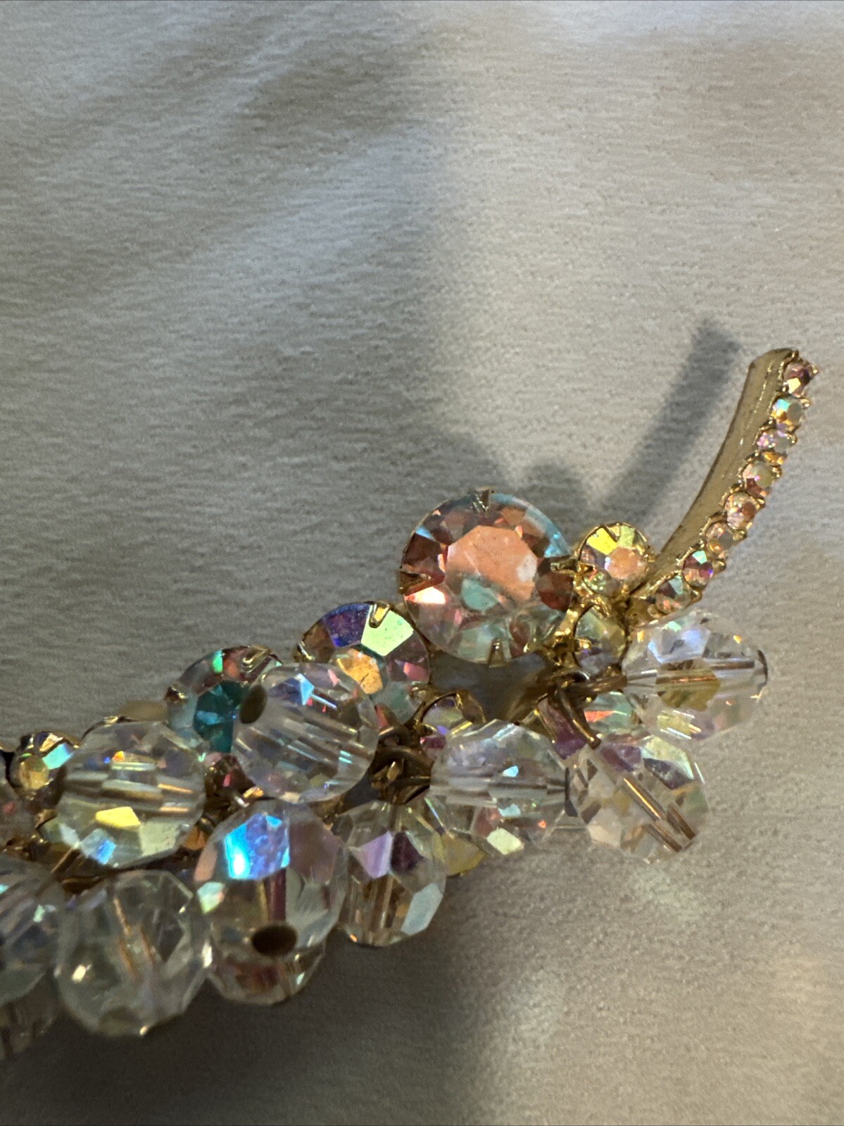 VINTAGE Delizza & Elster Juliana Rhinestone and Crystal Brooch Classic!