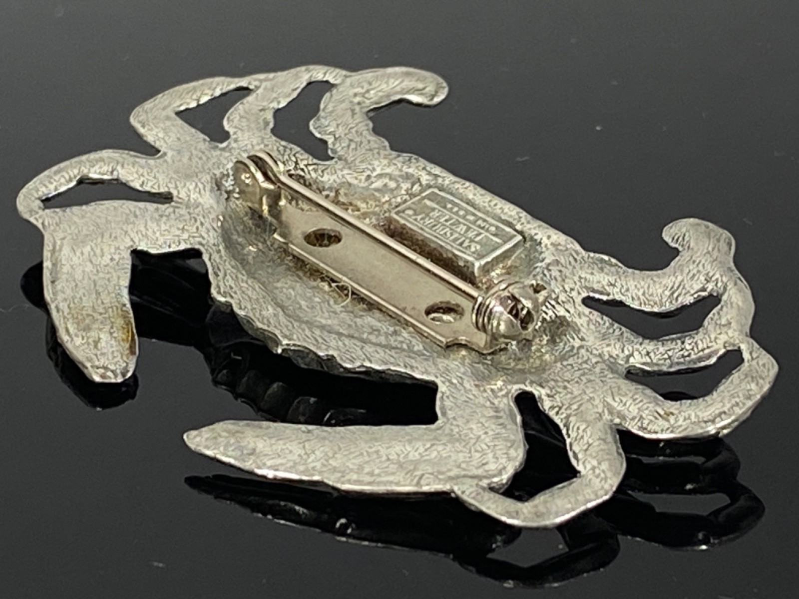 SALISBURY PEWTER CRAB Pin Brooch Made in USA Vintage