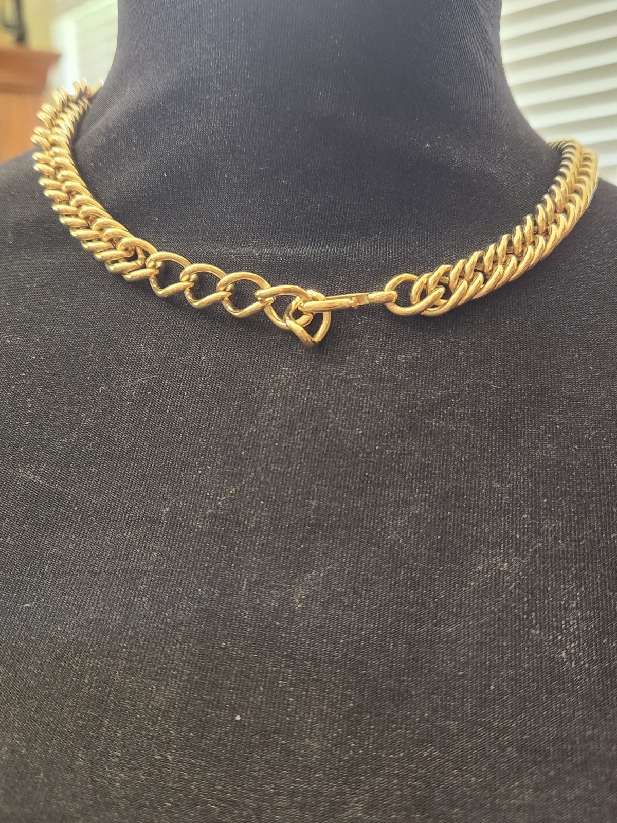 Monet two Tone Black Enamel & Gold Curved Bar Cuban Link Chain Choker Vintage