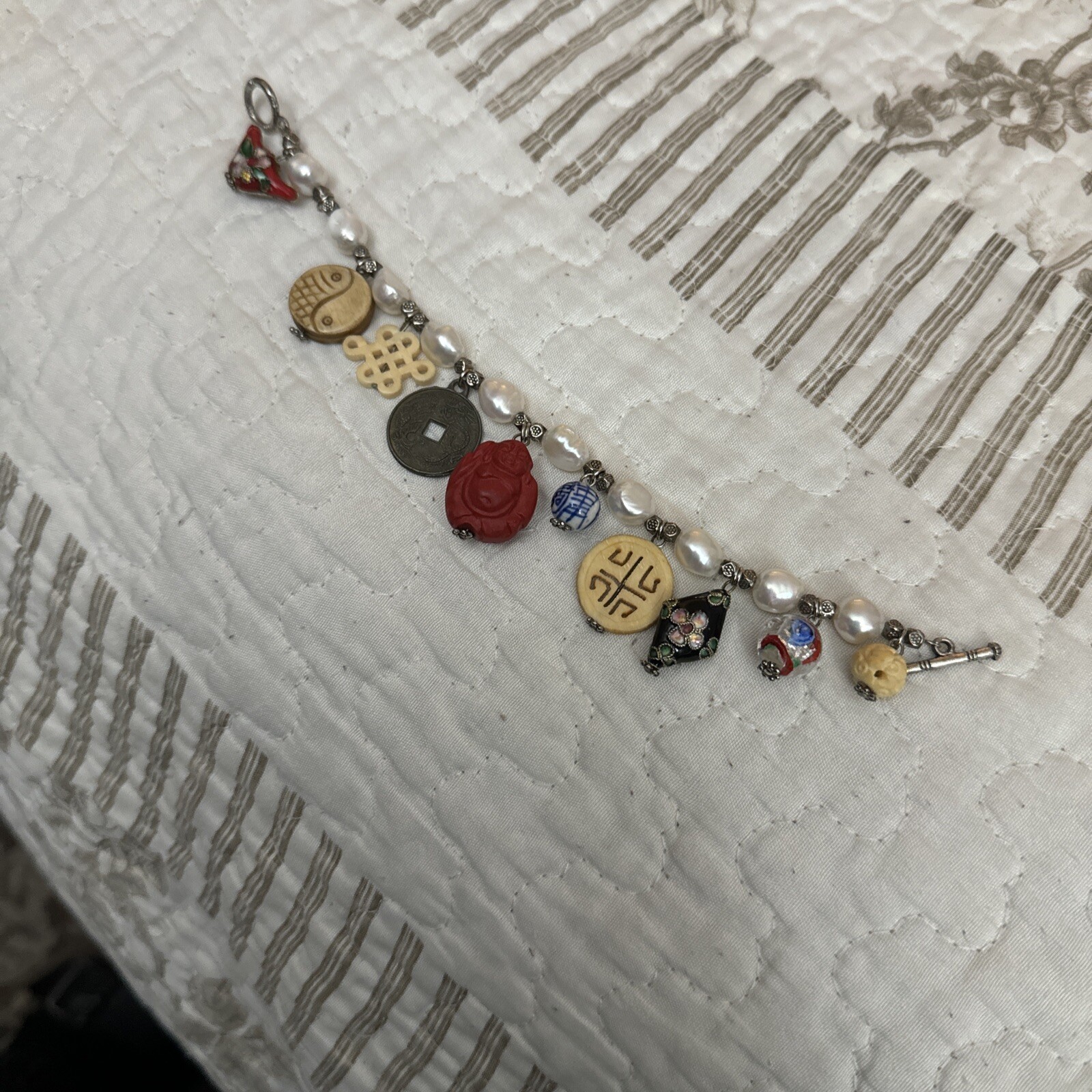 Vintage Charm Pearl Bracelet Asian Oriental Theme Chunky Loaded Rare 7 1/2”