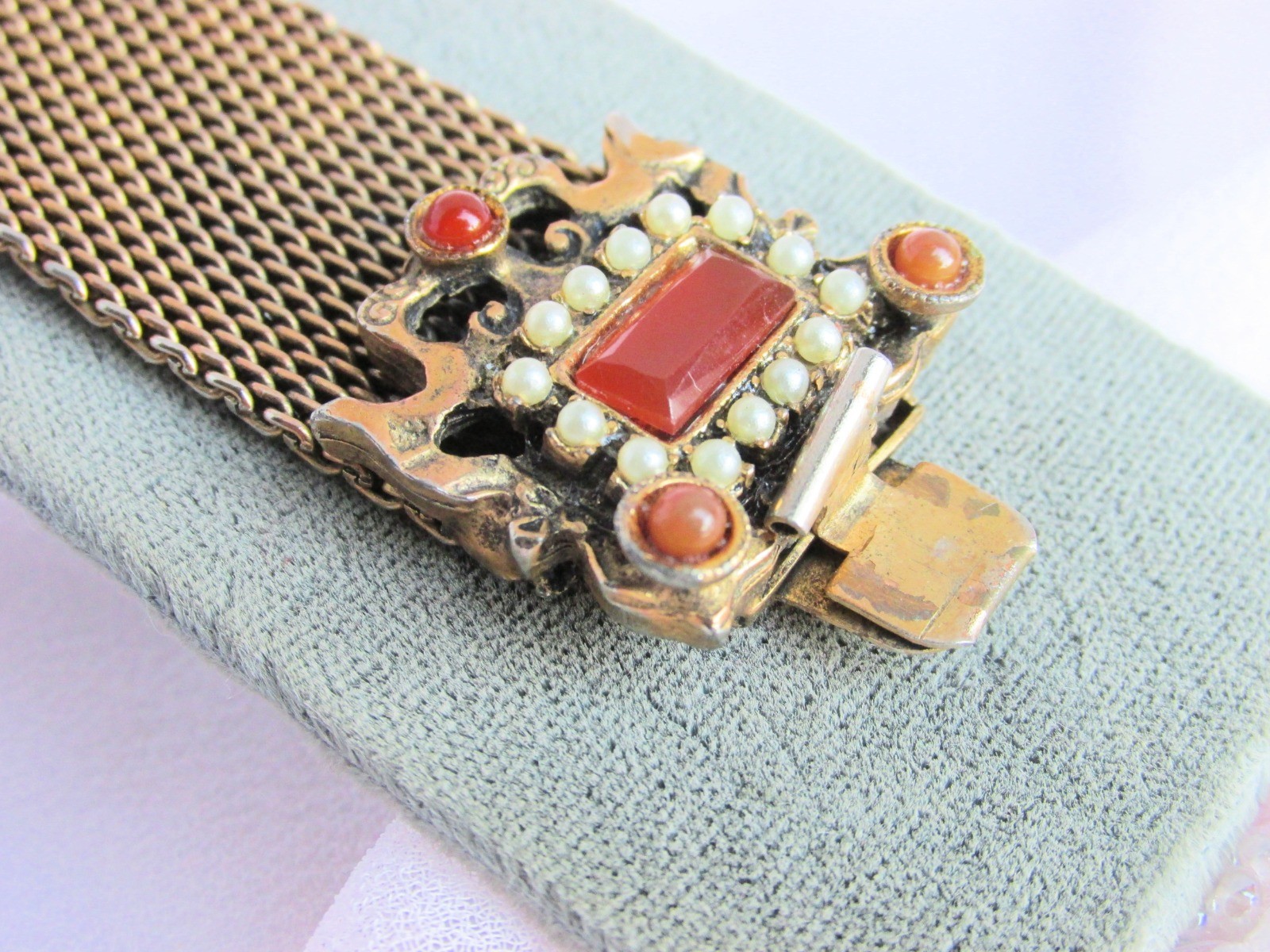 Antiqu Victorian Brass Mesh Faux Emerald Faux Carnelian Bracelet Intricate Clasp