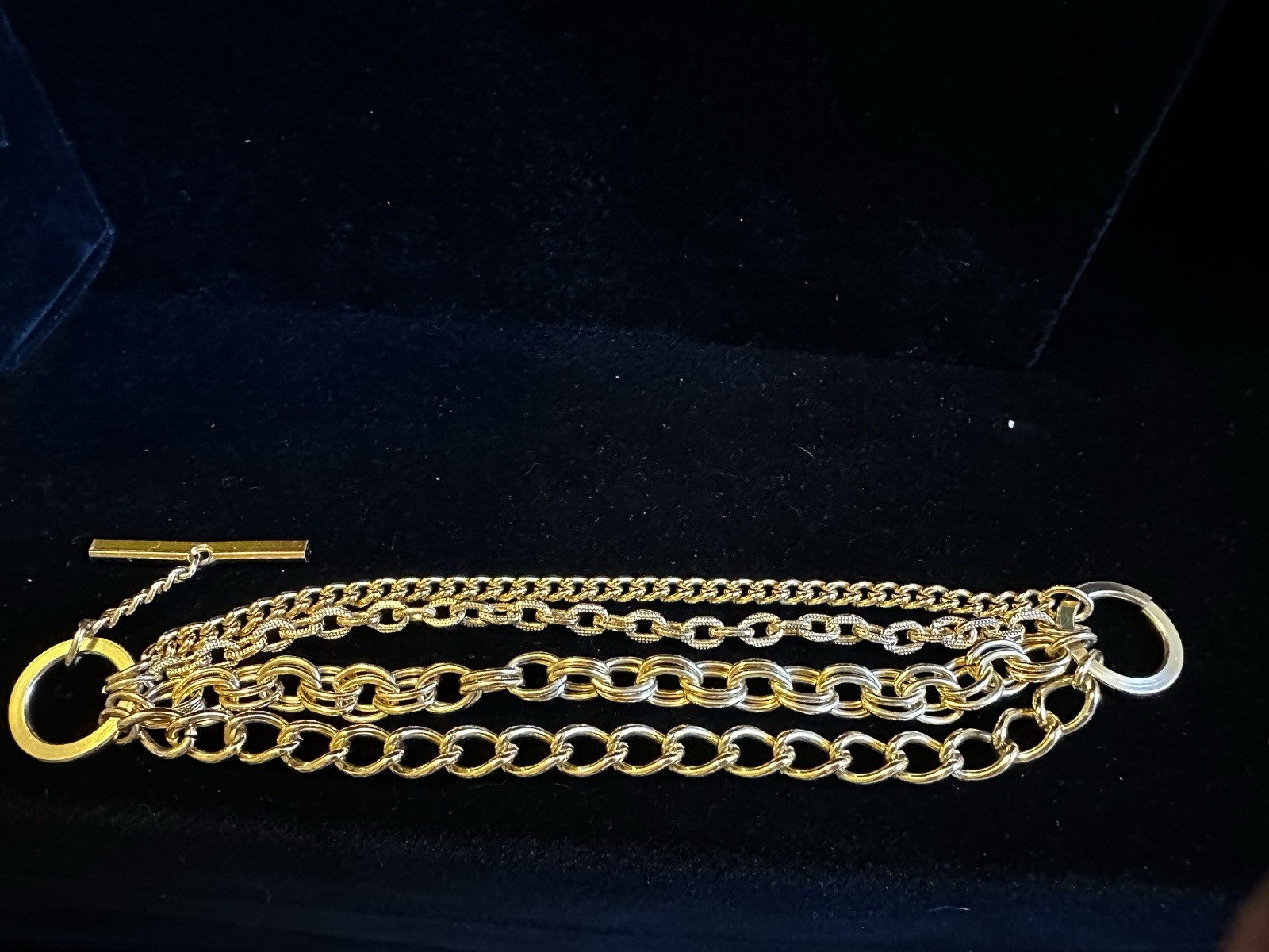 Vintage Beautiful 9” Gold Tone Multi Chained Bracelet Perfect For Daily Wear