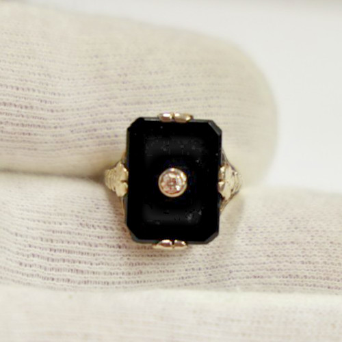Antique 14k Onyx & Diamond Ring Size 4 3.63 Grams