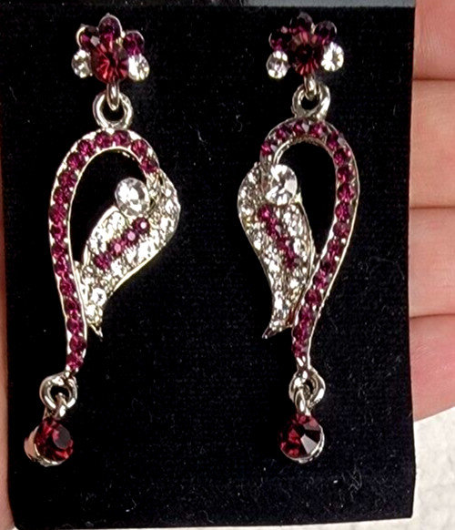 PYROPE GARNET vintage elegance. Shimmering earrings!