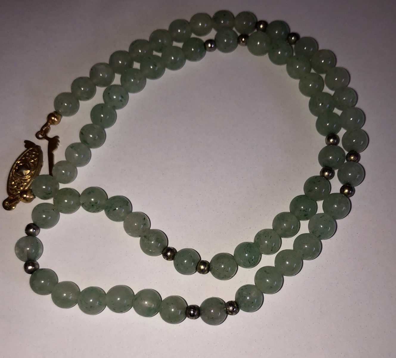 Natural Green Jadeite Jade Bead 16” Necklace Gold Tone Clasp