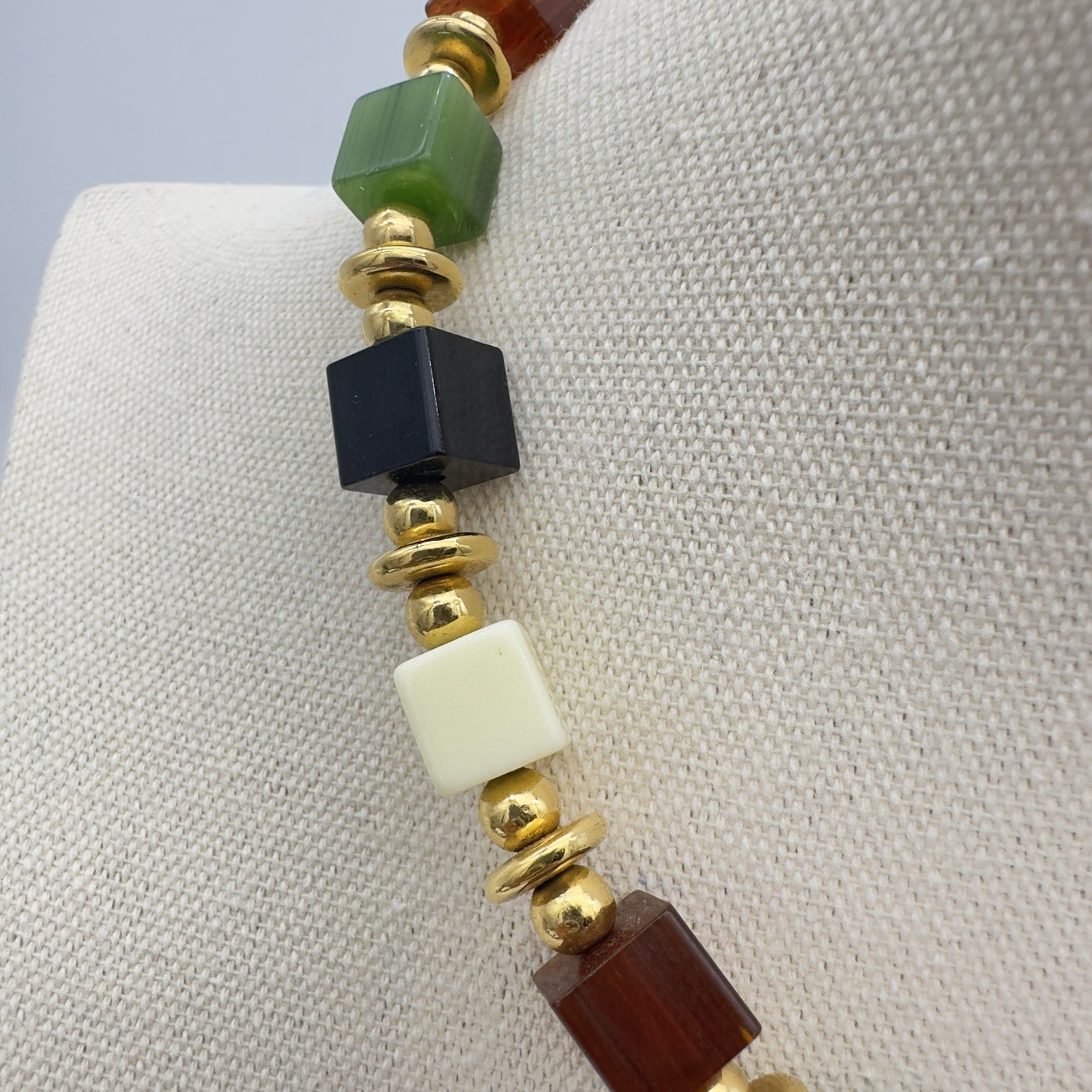 Vintage TRIFARI Necklace Mogul Jewel Tone Lucite Cube Bead Colar 18 Inch