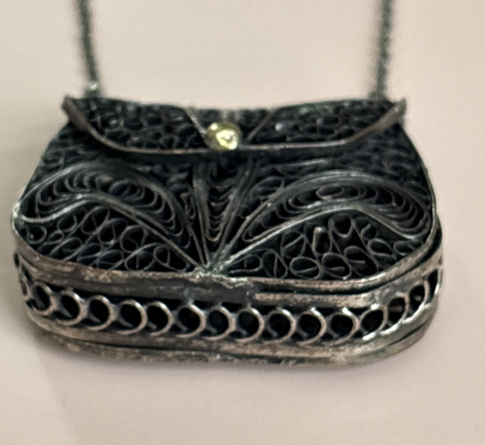VTG SilverPlated Filigree Purse/Bead Necklace Patina Coin Purse Pendant Necklace