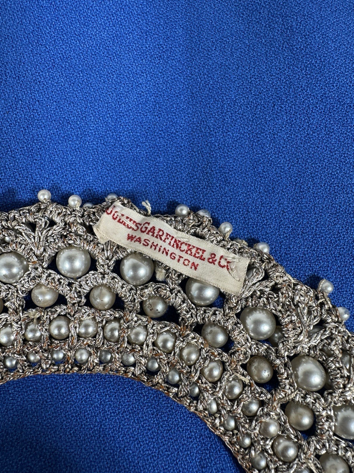 🩶 faux PEARL COLLAR BIB Vintage 1950’s GARFINKLES necklace W/STORE LABEL
