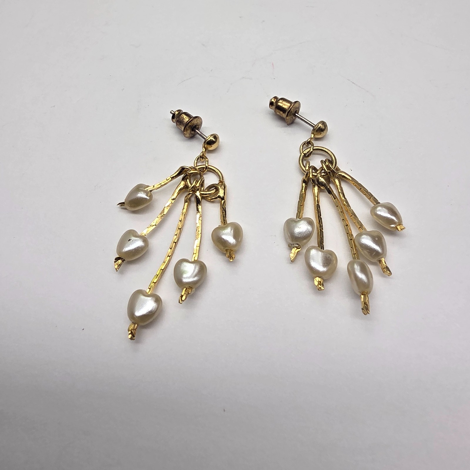 Off White Faux Pearl Heart Bead Chain Dangle Pierced Earrings Vintage
