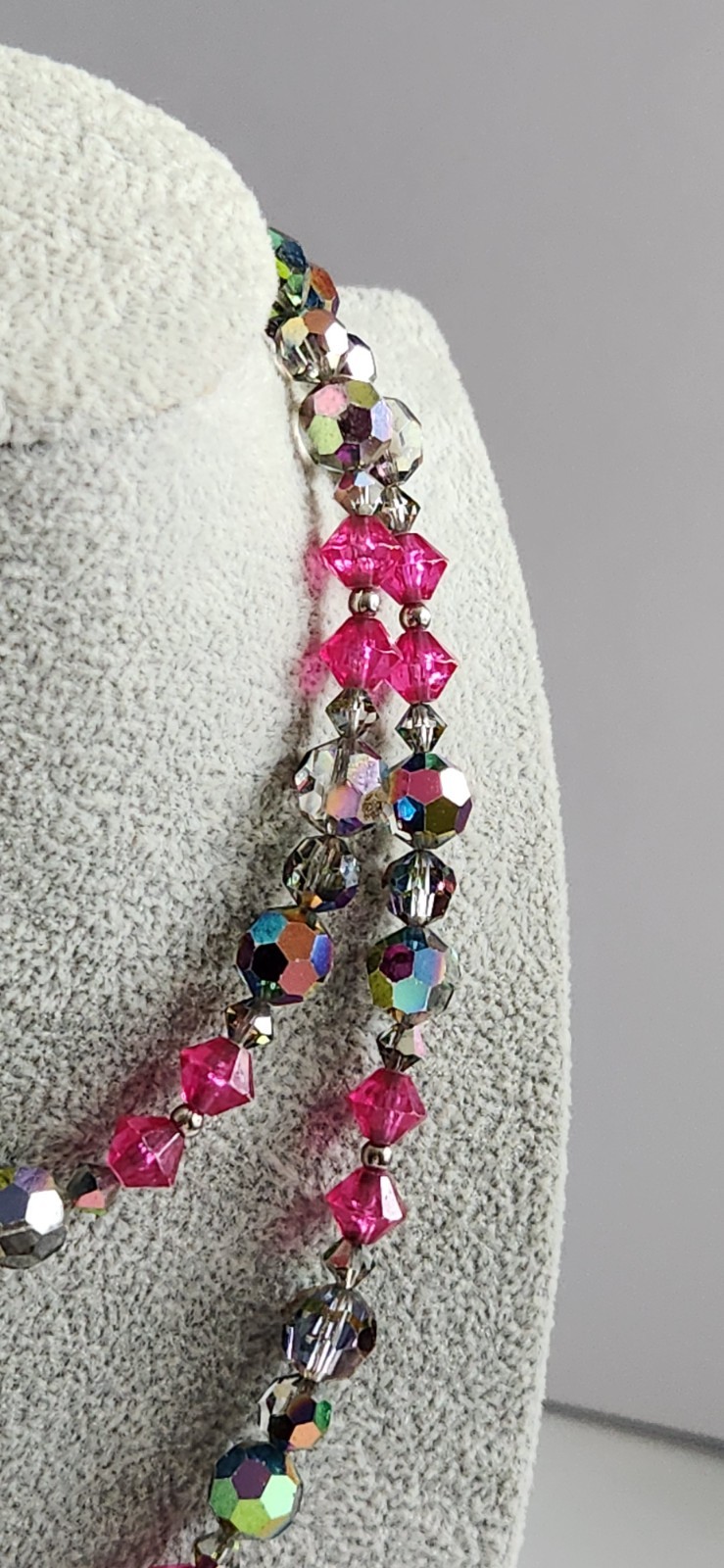 Vintage AB Pink Gunmetal Faceted 26″ Silvertone Glass And Acrylic Necklace